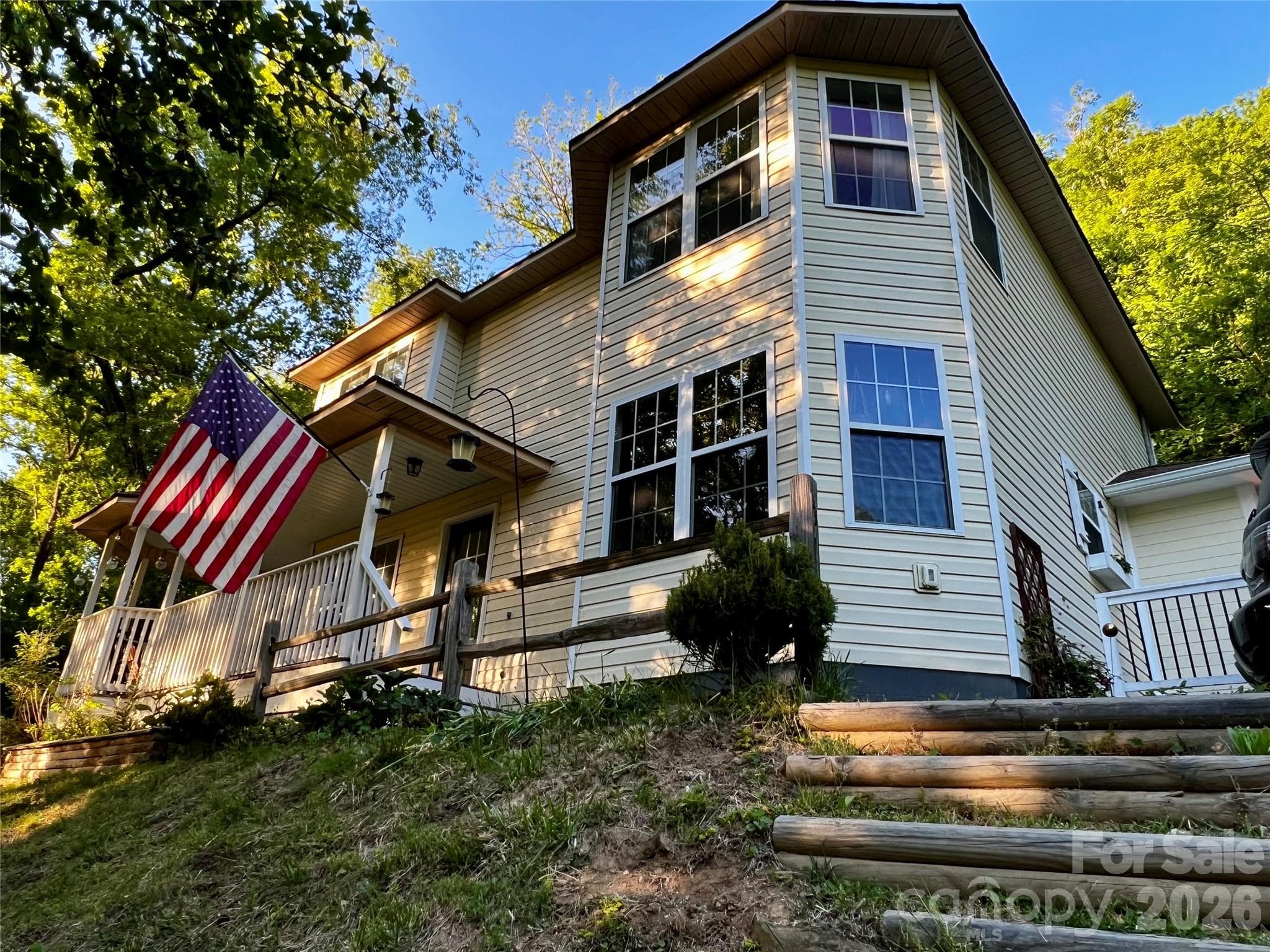 Single Family Residence at Clyde, photo 4 of 75
