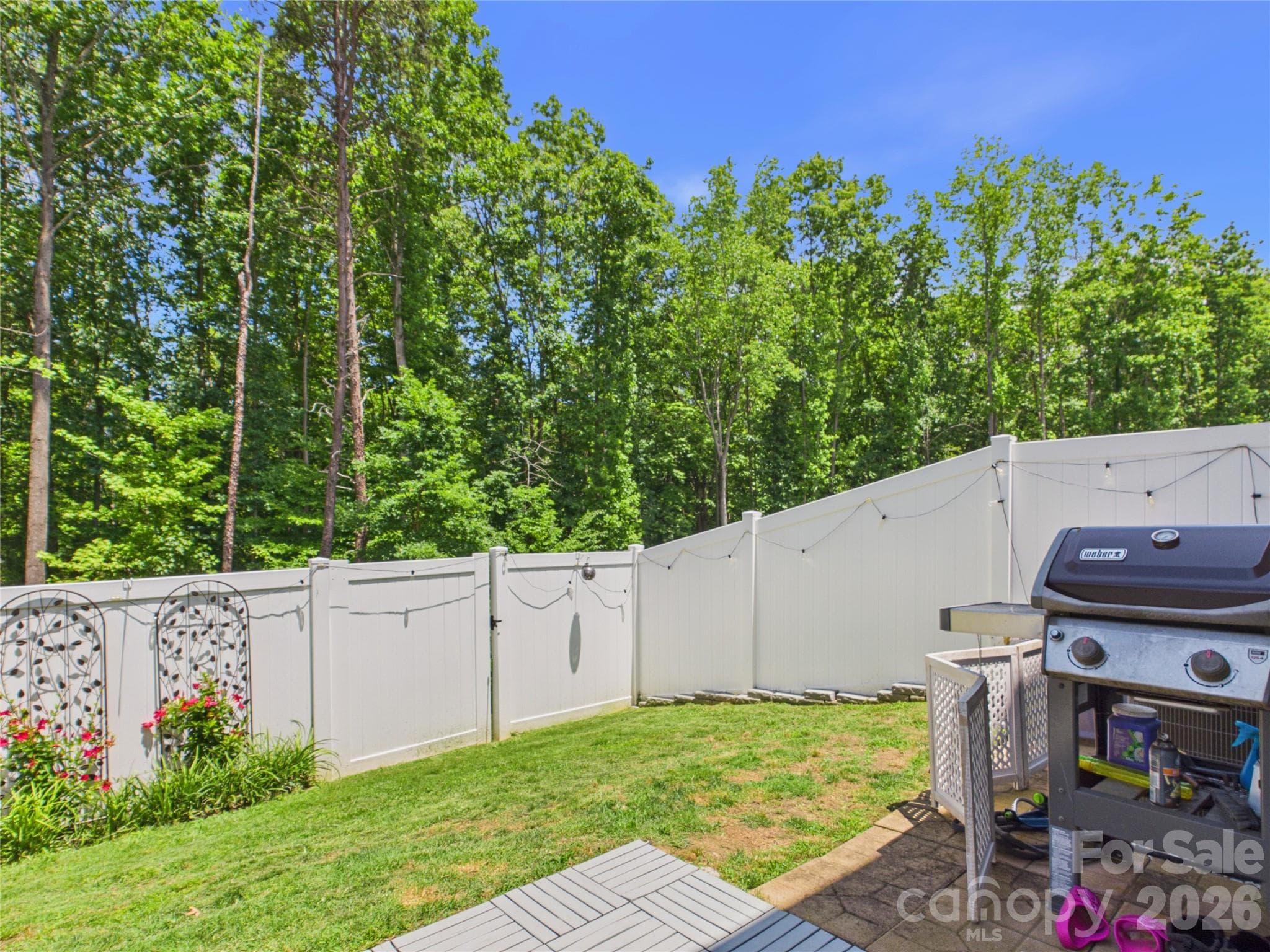 Woods=privacy - 7880 Iron Road, Sherrills Ford