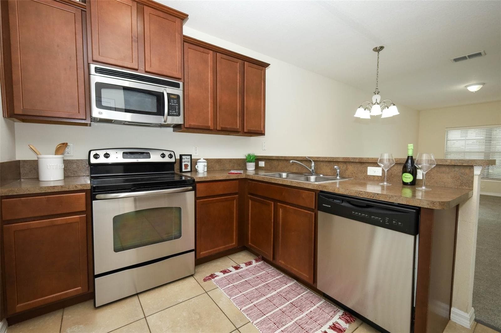 Townhouse at 5221 WINDSOR LAKE CIR, SANFORD, photo 6 of 24