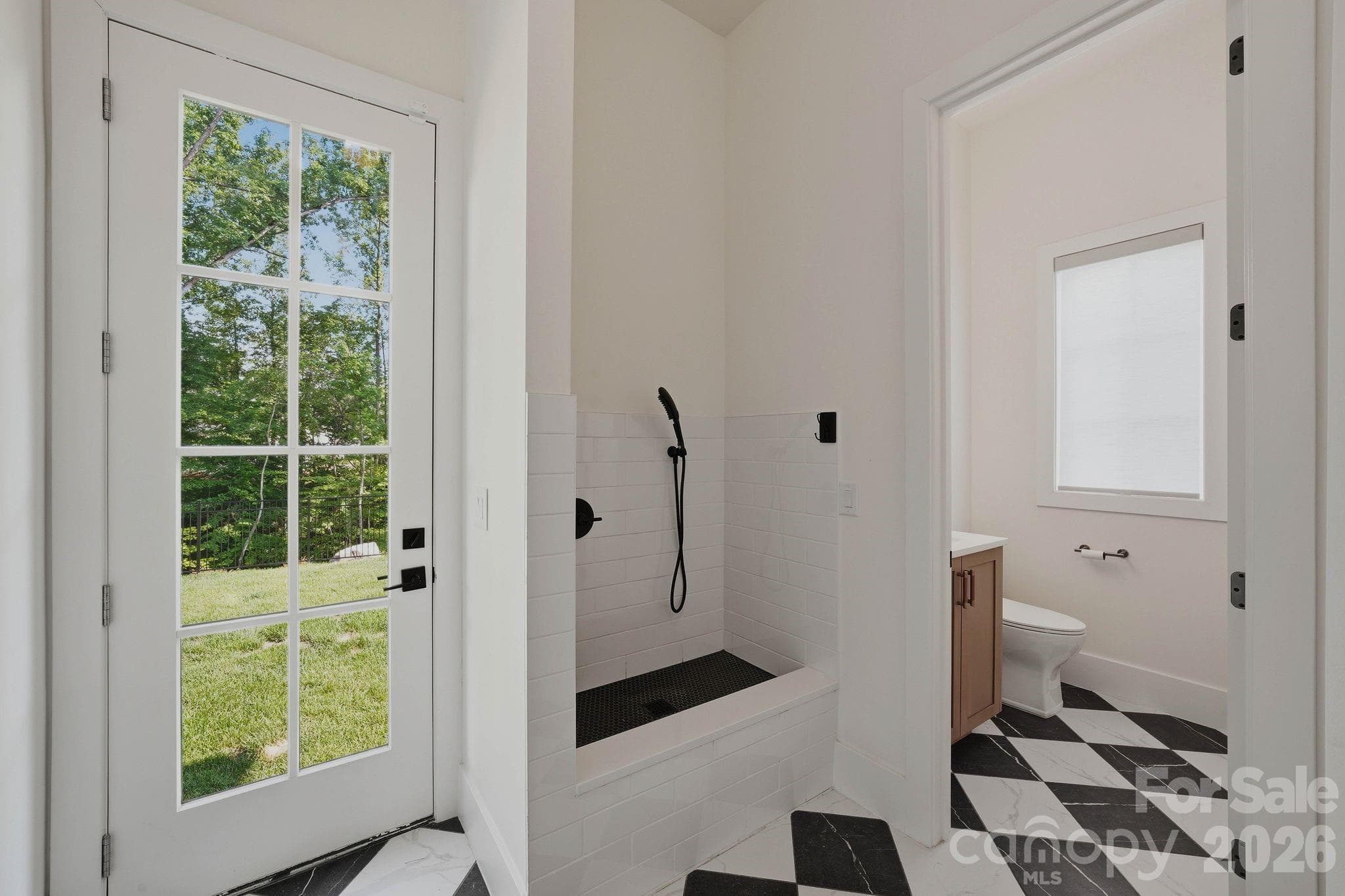 Dog Shower - 207 Sugar Maple Lane, Weddington