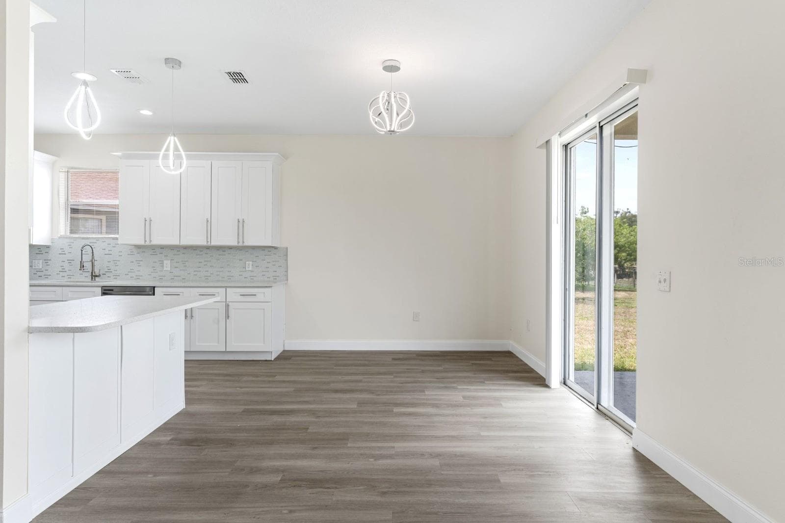 Single Family Residence at 5424 HAMMOCK VIEW LN, APOLLO BEACH, photo 11 of 43