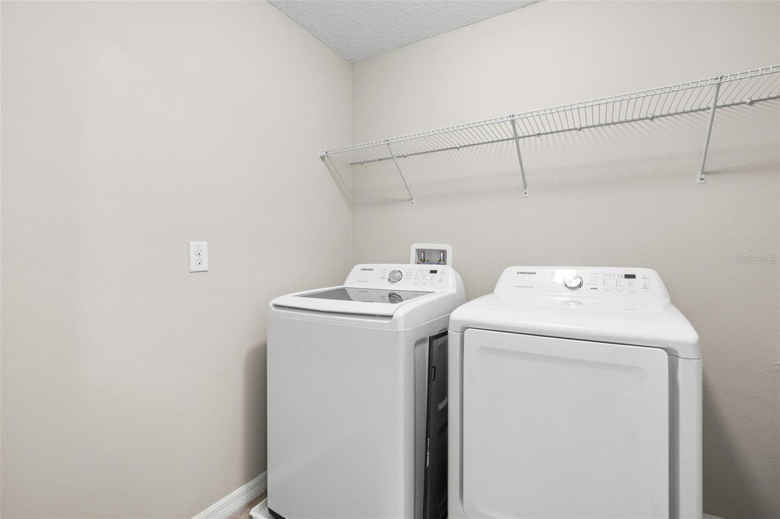 Upstairs Laundry - 36101 STABLE WILK AVE, ZEPHYRHILLS