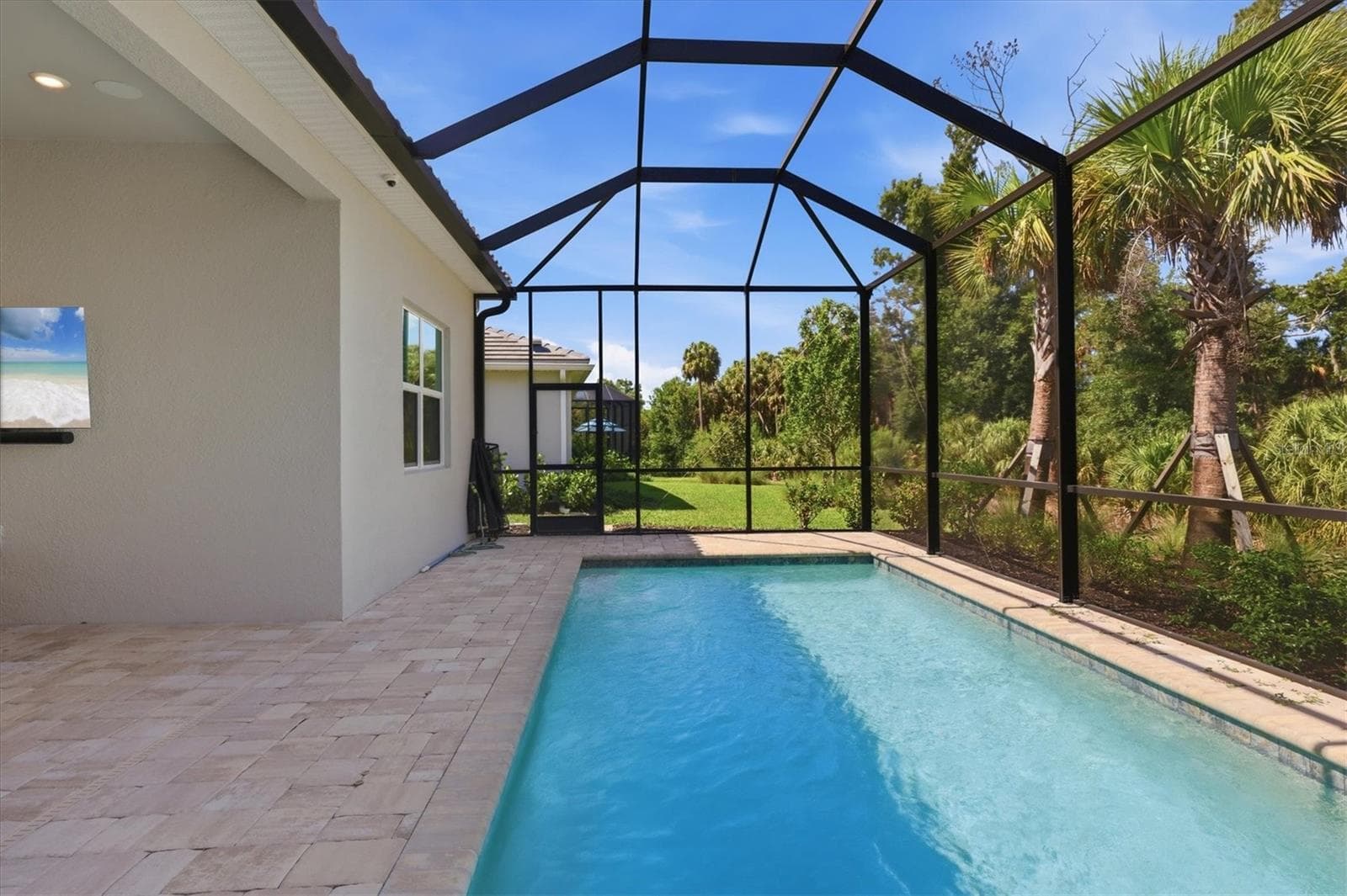 Saltwater pool with extended lanai - 29248 CORAL HARBOUR DR, ENGLEWOOD