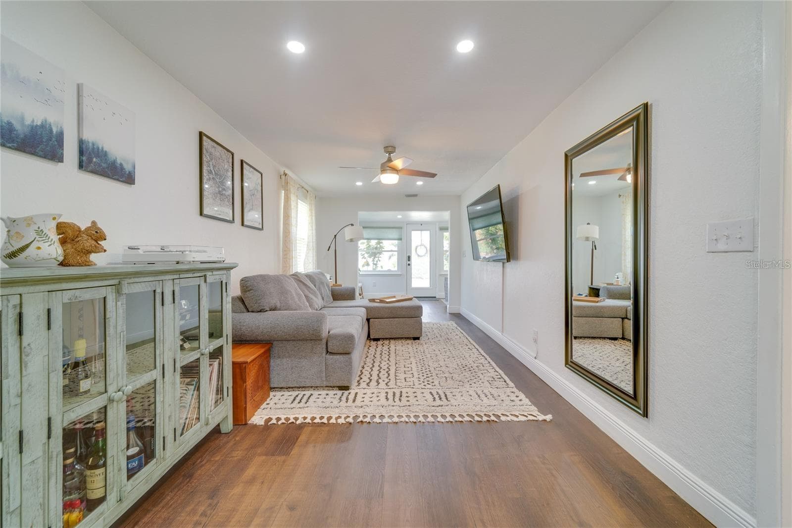 Single Family Residence at 2410 CENTER AVE, ORLANDO, photo 10 of 37