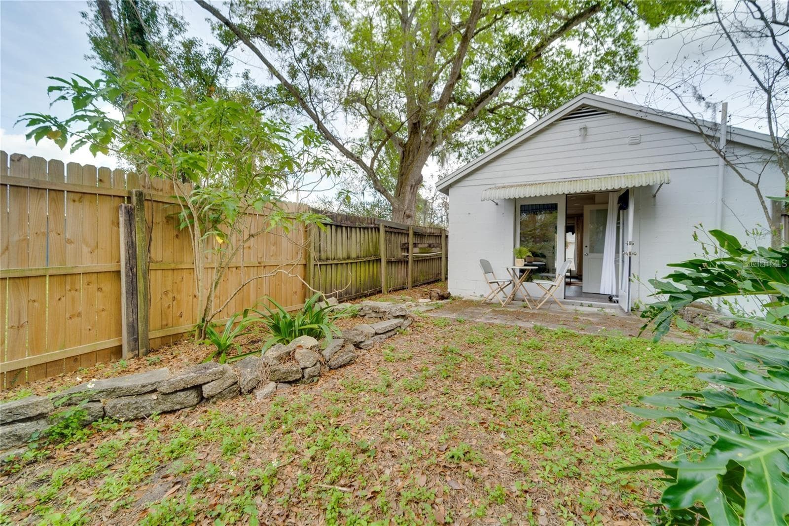 Guest House Private Backyard - 2410 CENTER AVE, ORLANDO