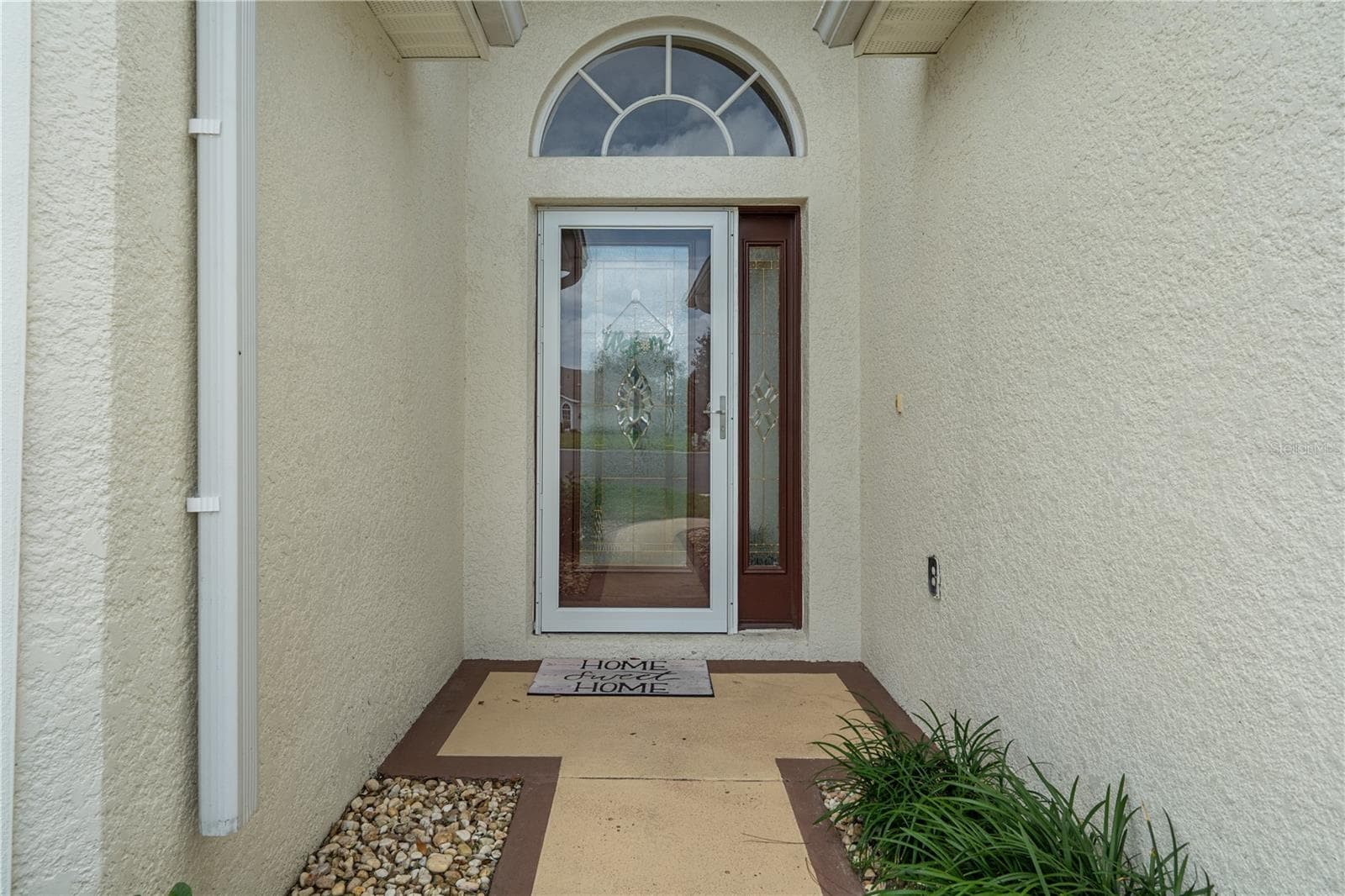 Single Family Residence at 306 BARRINGTON CT, SPRING HILL, photo 3 of 51