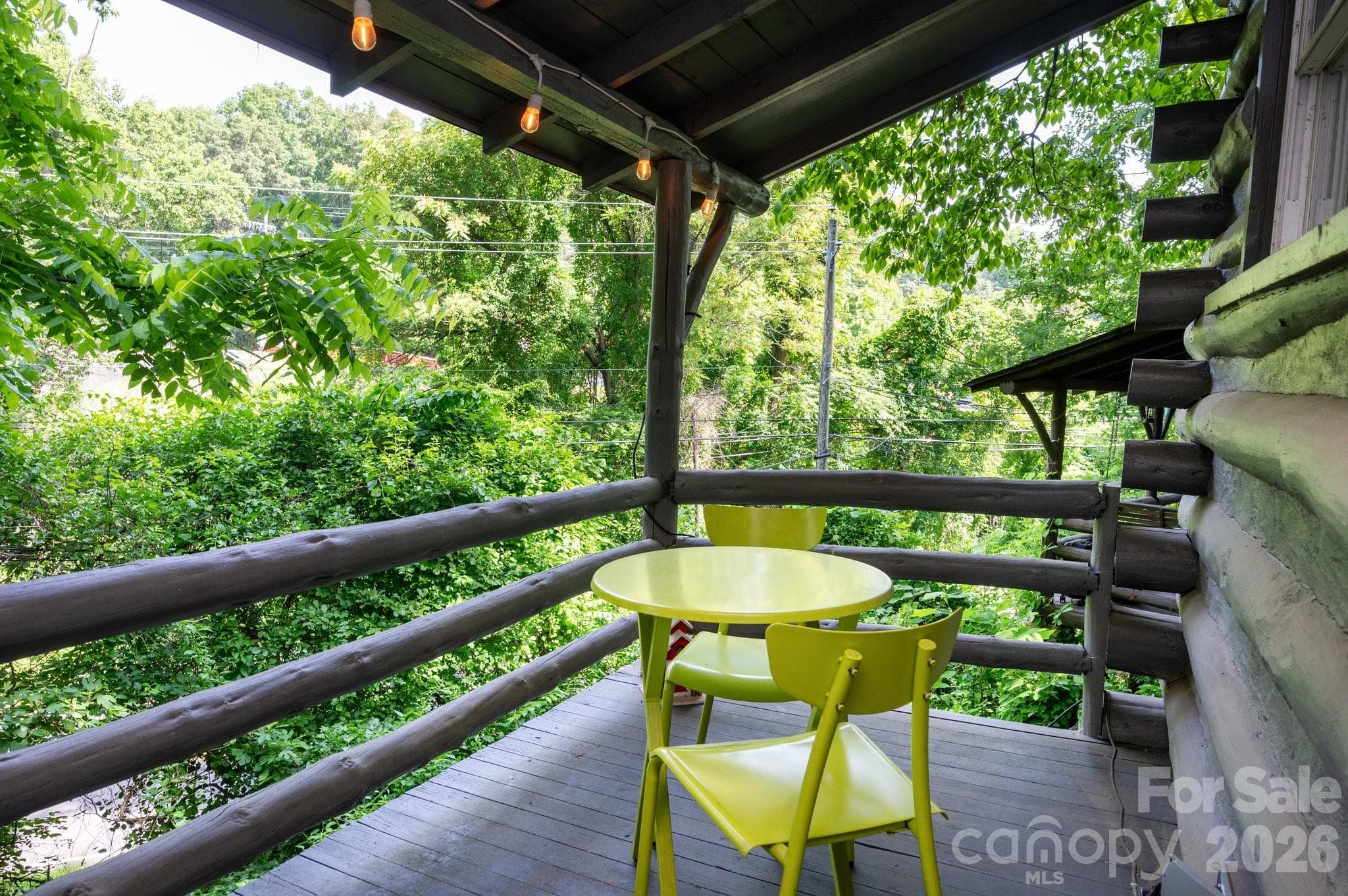 Dining with a View of Nature - 16 Cottage Drive, Asheville