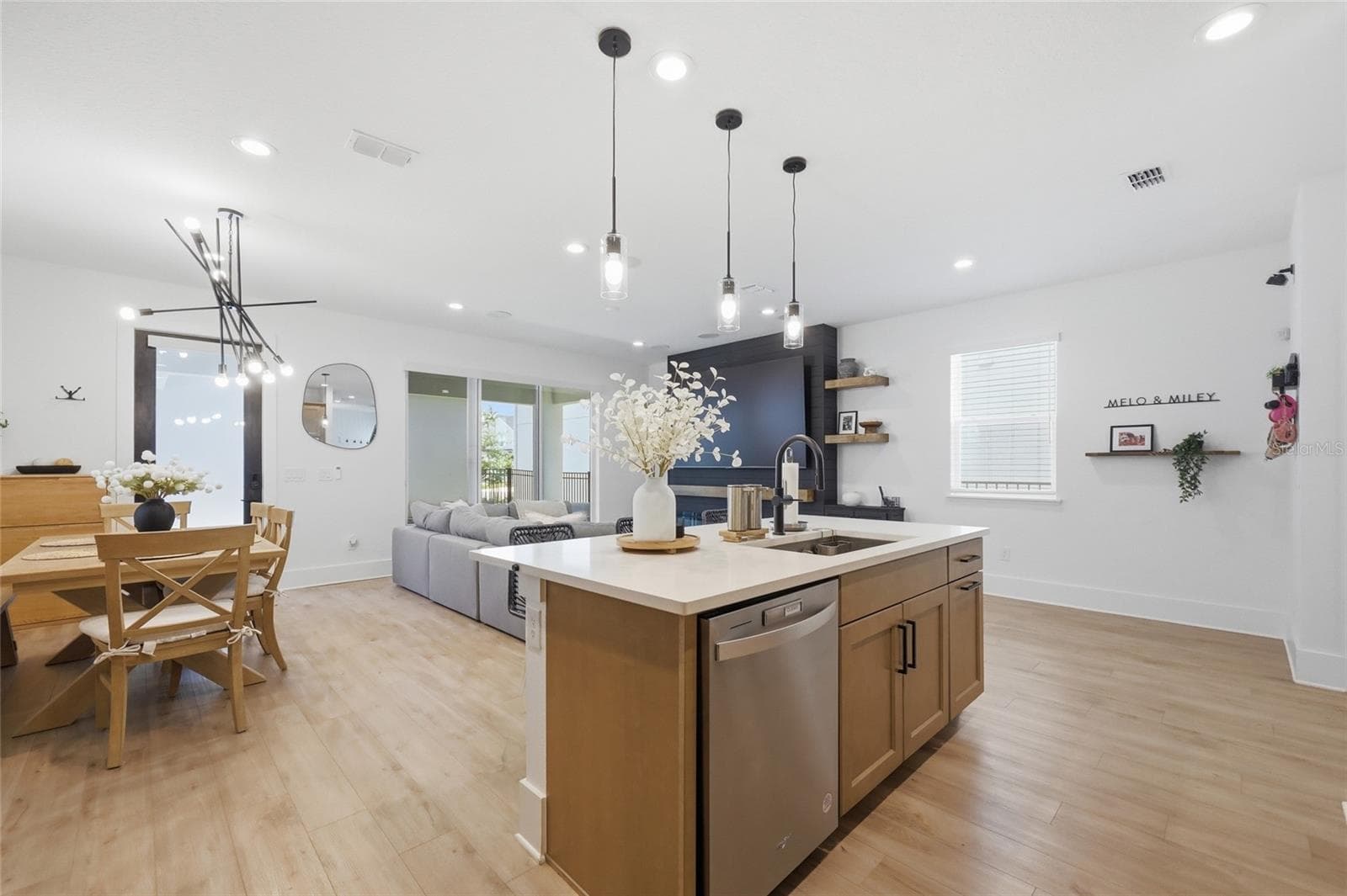 Single Family Residence at 1663 CROWNCREST DR, APOPKA, photo 6 of 46