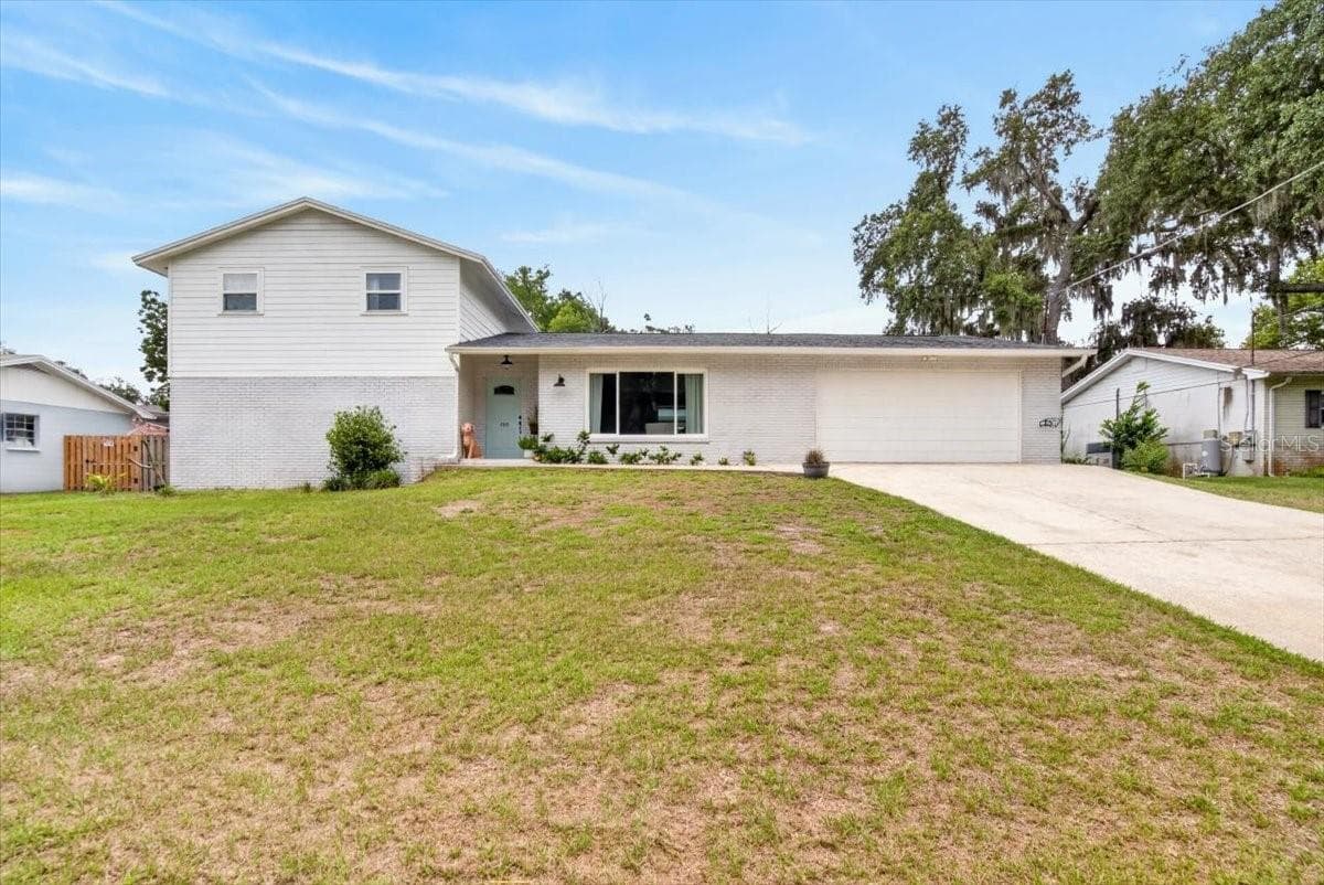 115 W BRENTRIDGE DR