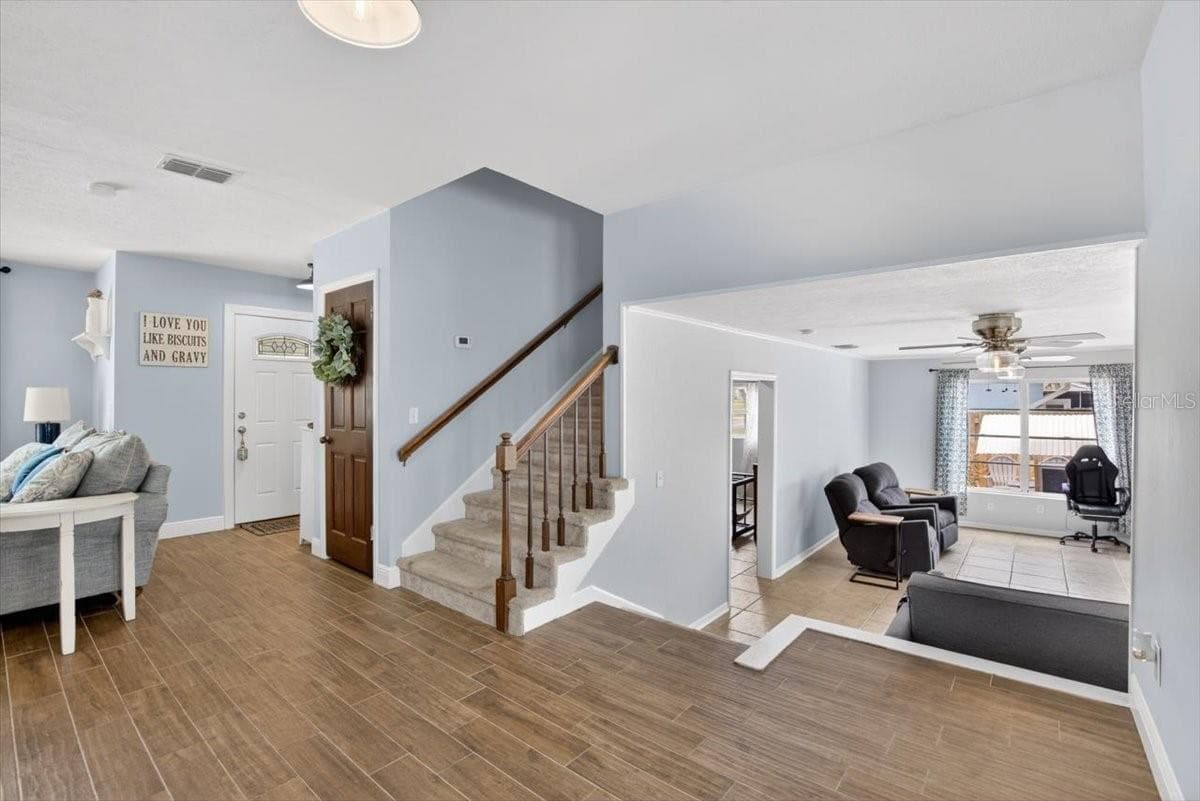 Single Family Residence at 115 W BRENTRIDGE DR, BRANDON, photo 8 of 56