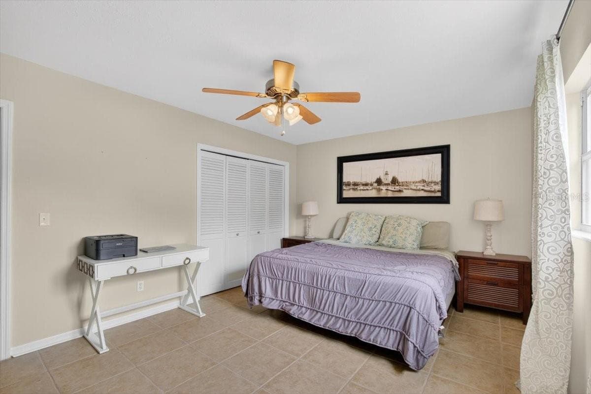 Single Family Residence at 115 W BRENTRIDGE DR, BRANDON, photo 20 of 56