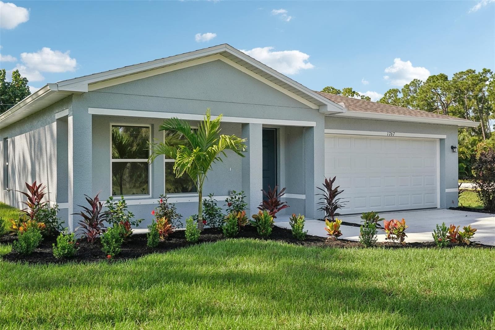 Single Family Residence at 3509 DAHLIA DR, LAKE HAMILTON, photo 6 of 39