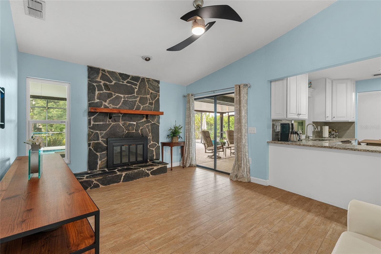 Single Family Residence at 4204 PRAIRIE VIEW DR, SARASOTA, photo 4 of 32