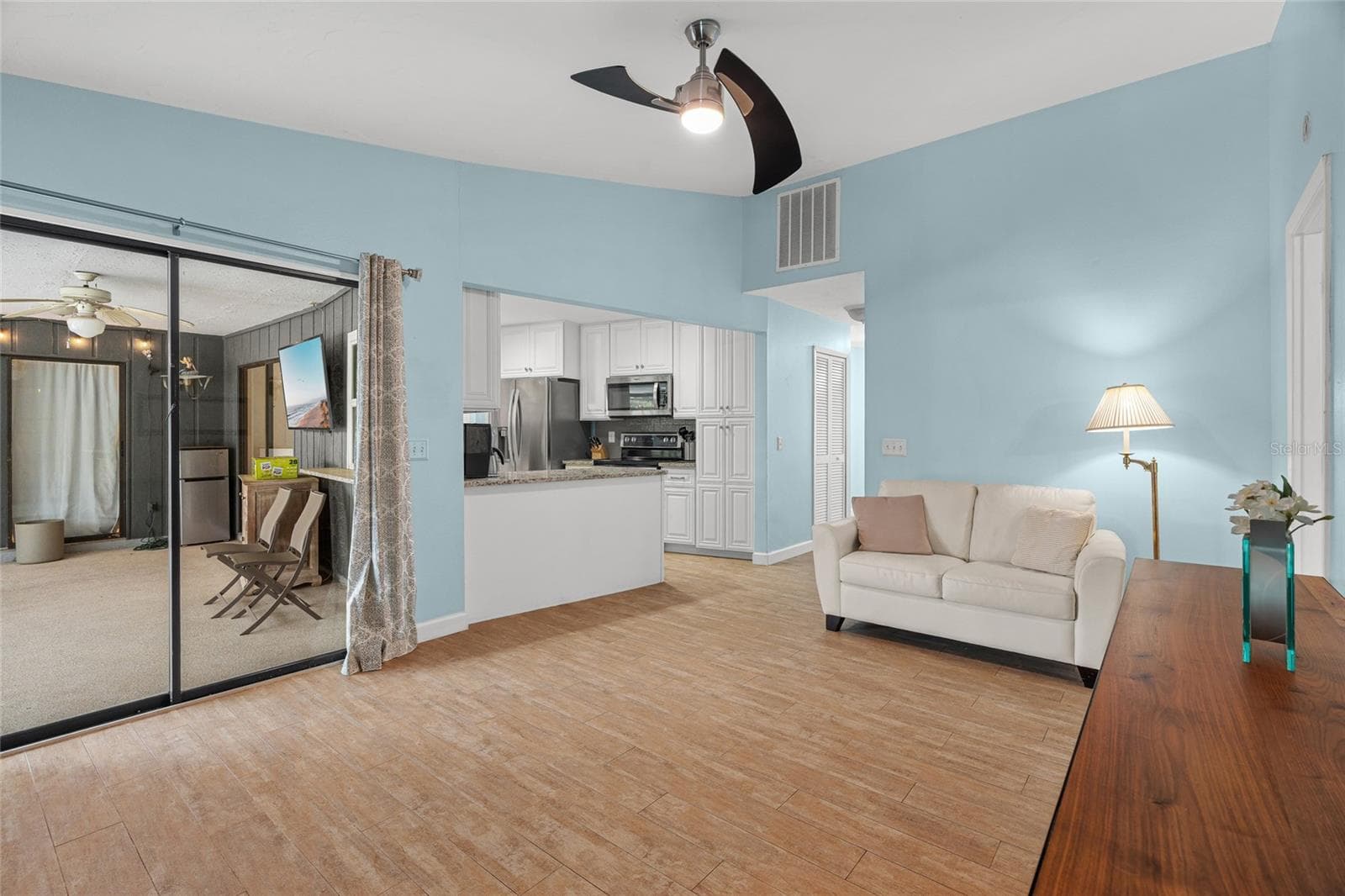 Single Family Residence at 4204 PRAIRIE VIEW DR, SARASOTA, photo 5 of 32