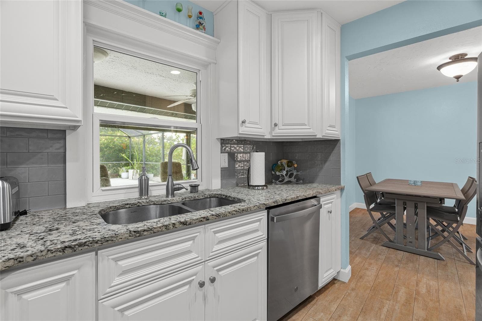Single Family Residence at 4204 PRAIRIE VIEW DR, SARASOTA, photo 6 of 32
