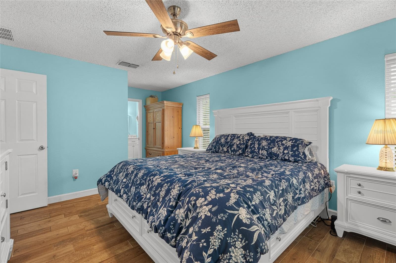 Single Family Residence at 4204 PRAIRIE VIEW DR, SARASOTA, photo 12 of 32