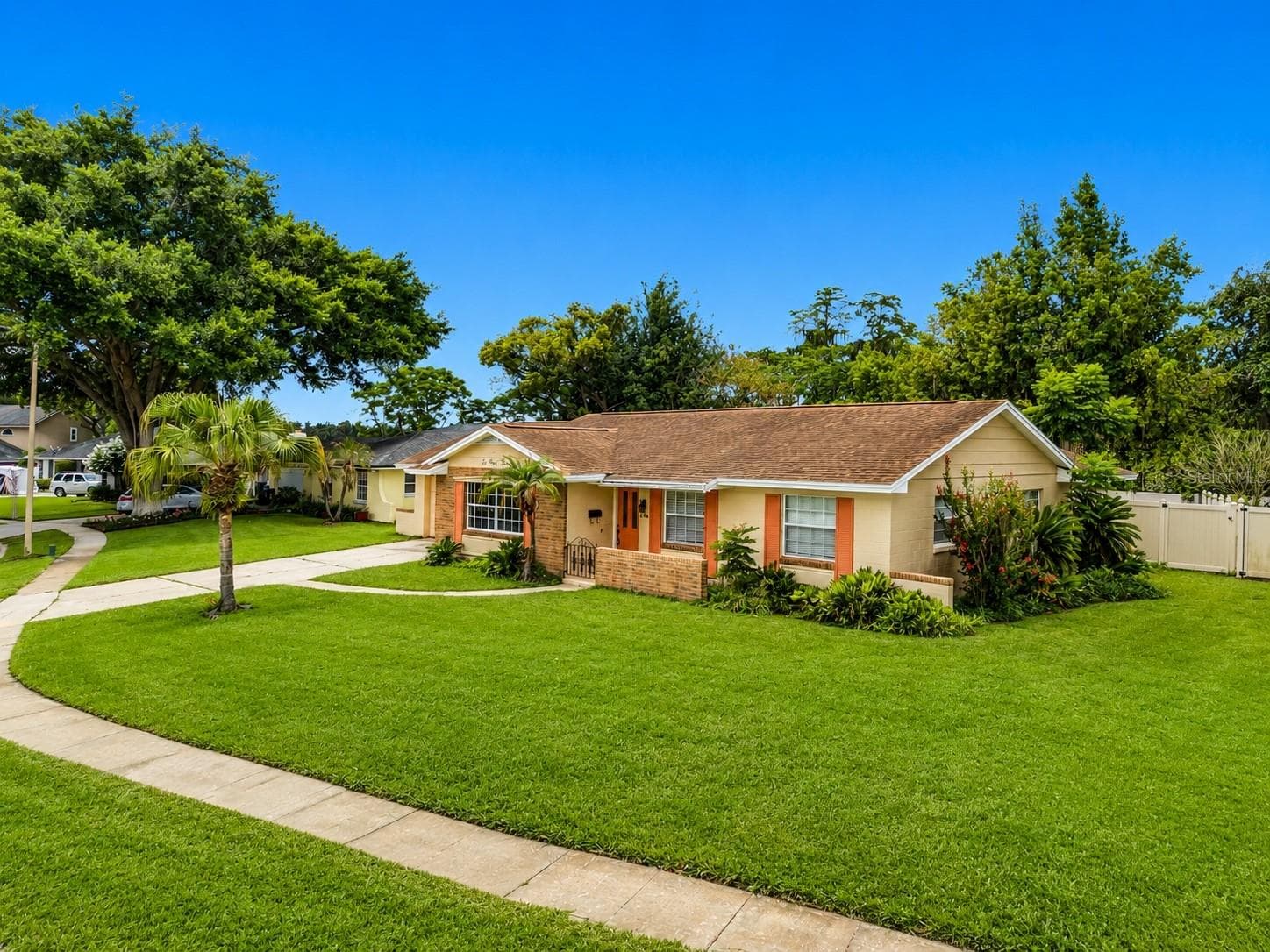 Single Family Residence at 644 VISCAYA AVE, ORLANDO, photo 2 of 51