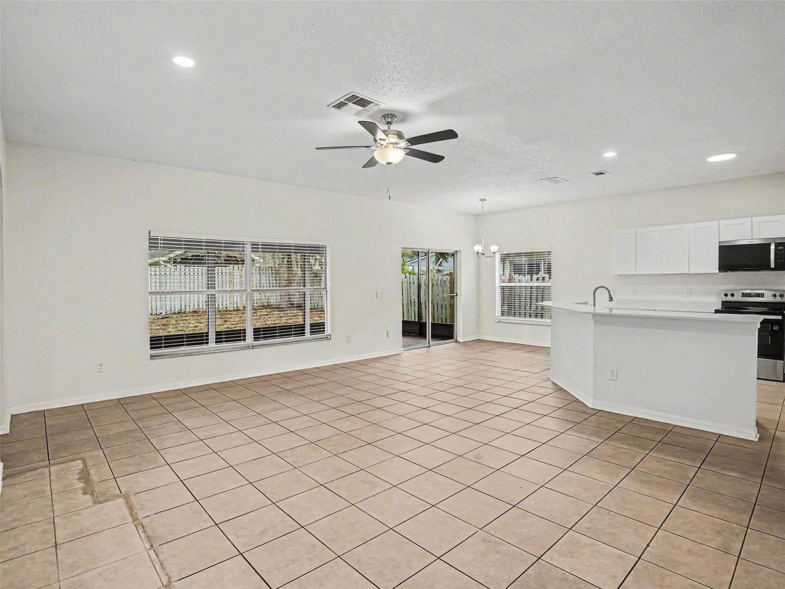 Single Family Residence at 8857 PALISADES BEACH AVE, ORLANDO, photo 9 of 30
