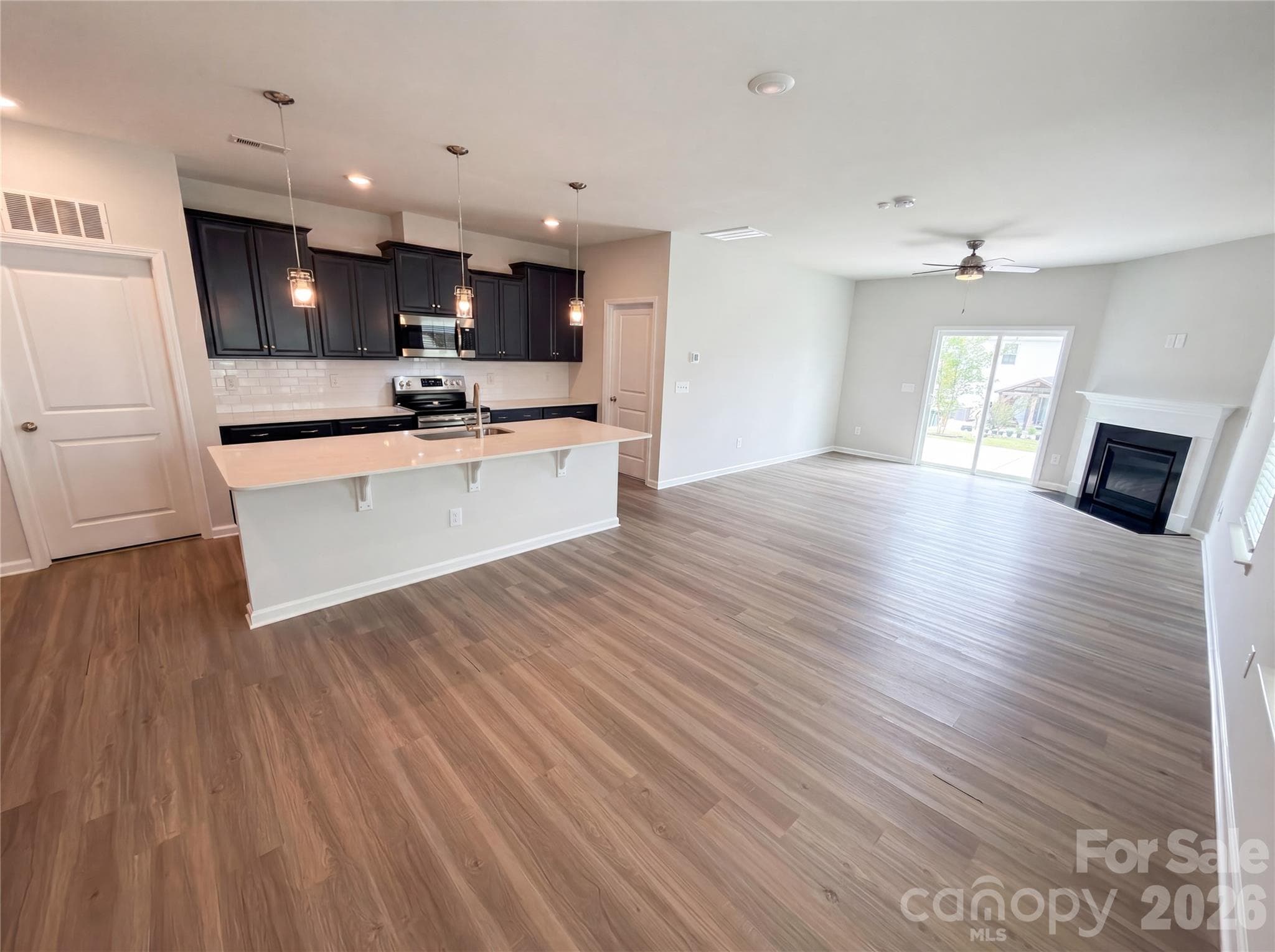 Single Family Residence at Lancaster, photo 9 of 16