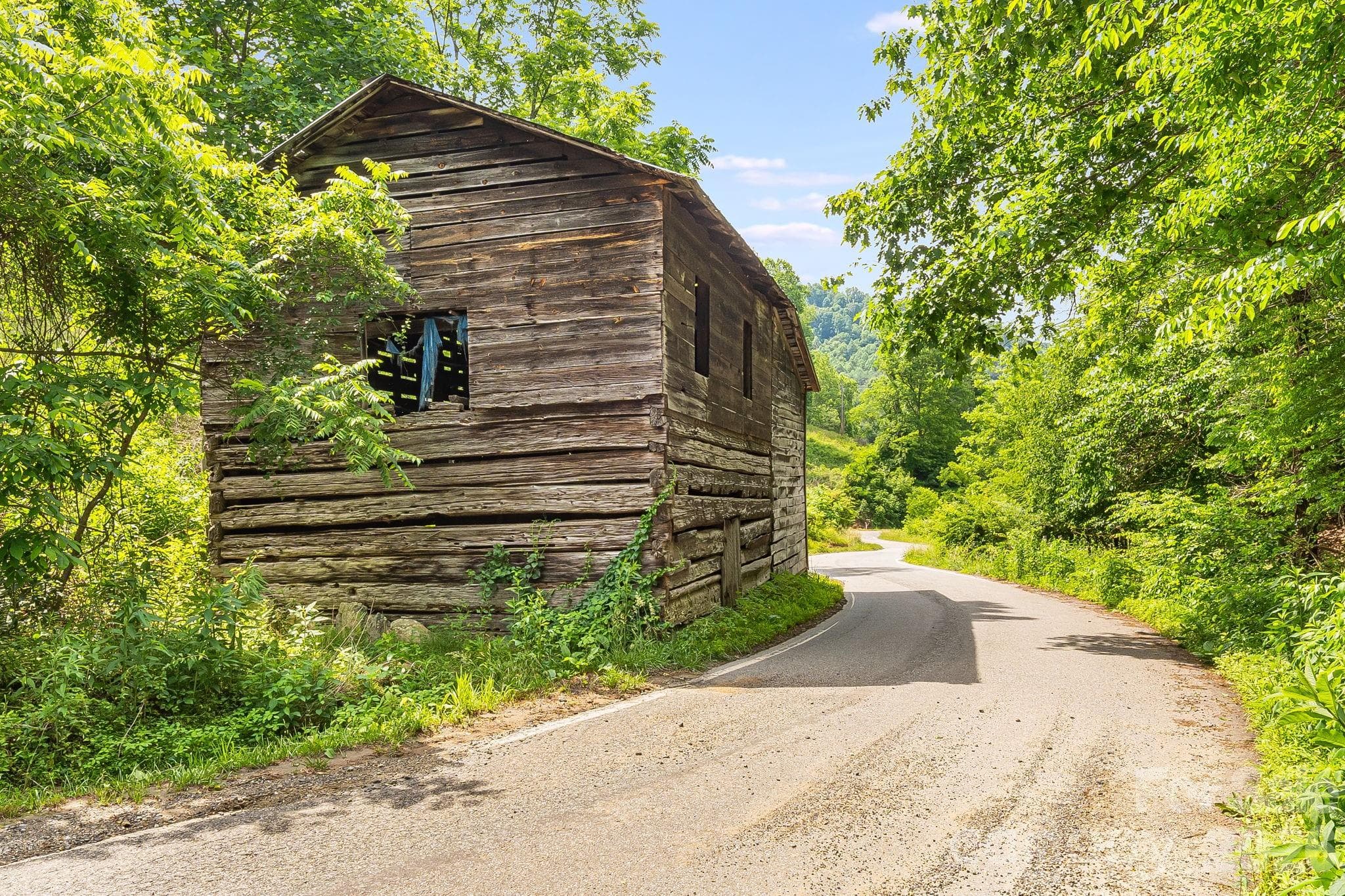 Farm at 224 Allen Drive, Marshall, photo 6 of 38