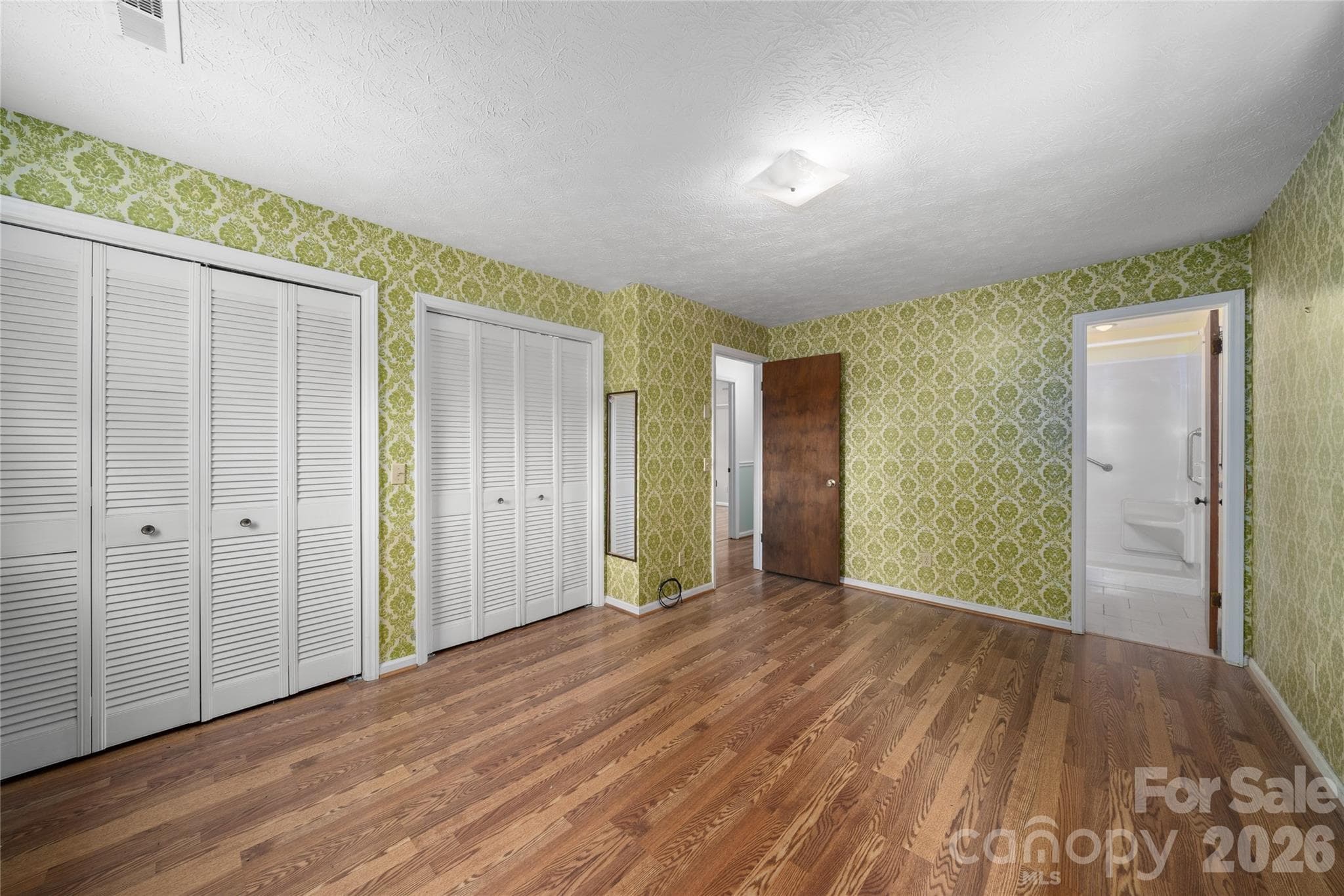 Single Family Residence at Hendersonville, photo 4 of 30