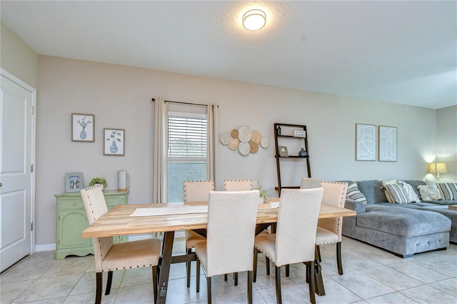 Single Family Residence at 17917 CLOUDLESS BLISS DR, LUTZ, photo 5 of 24