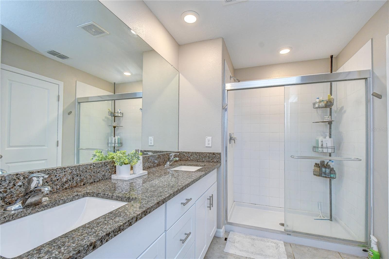 Single Family Residence at 17917 CLOUDLESS BLISS DR, LUTZ, photo 15 of 24