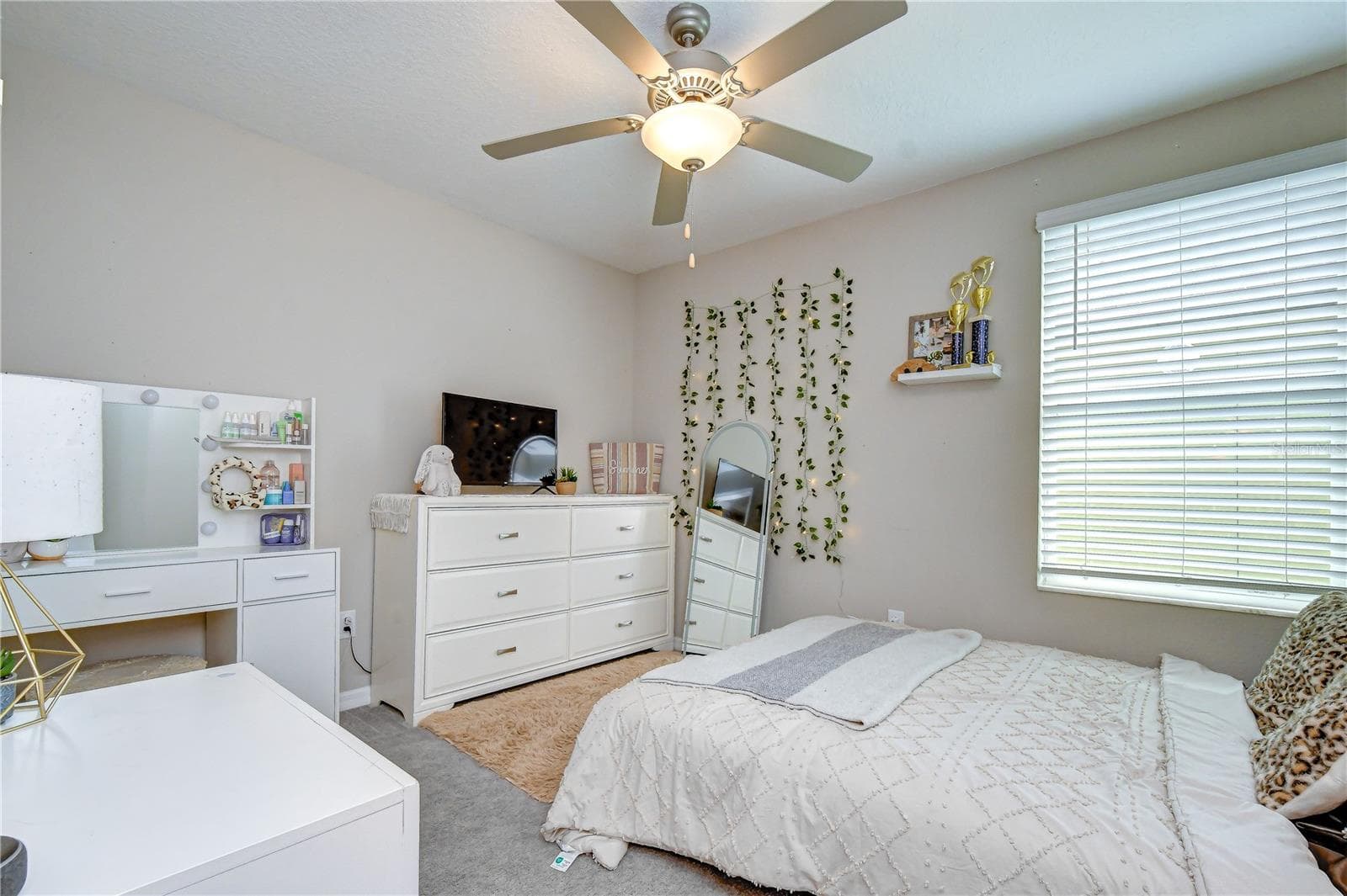 Single Family Residence at 17917 CLOUDLESS BLISS DR, LUTZ, photo 17 of 24