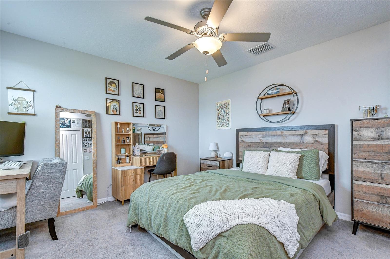 Single Family Residence at 17917 CLOUDLESS BLISS DR, LUTZ, photo 21 of 24