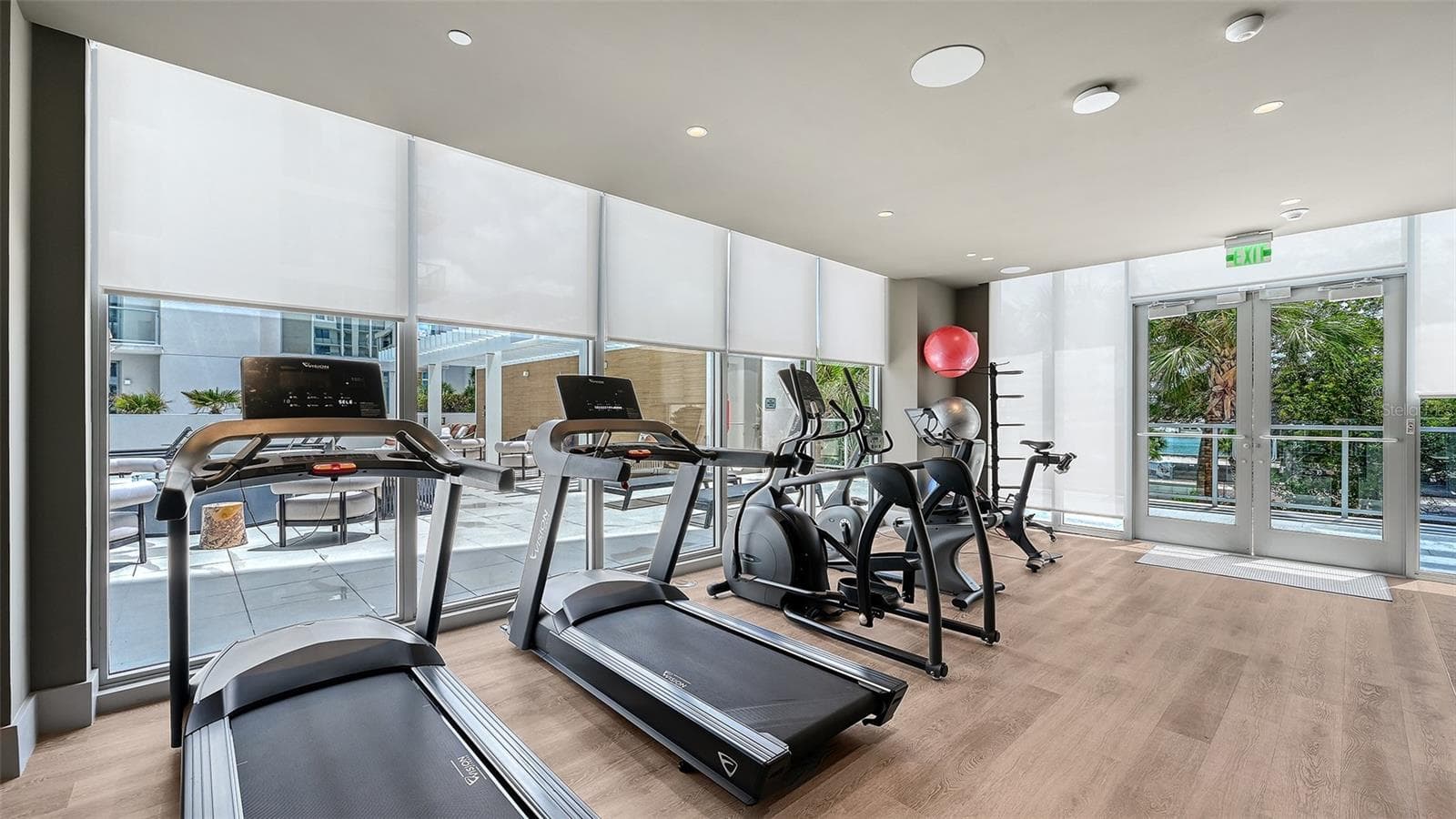 Condominium at 253 GOLDEN GATE PT #401, SARASOTA, photo 87 of 97