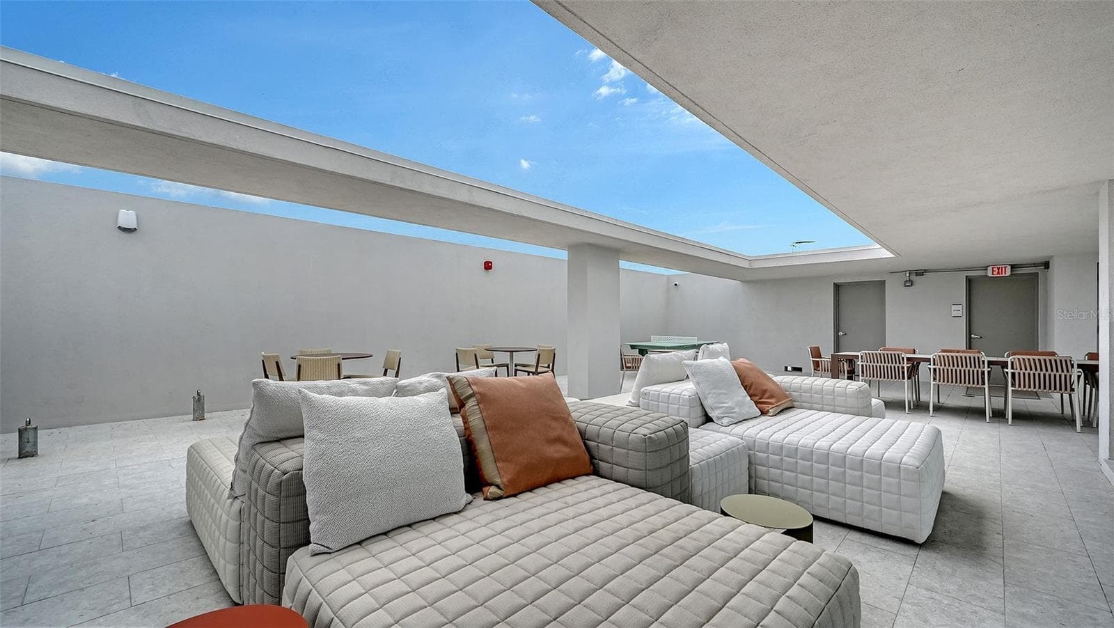 Condominium at 253 GOLDEN GATE PT #401, SARASOTA, photo 95 of 97