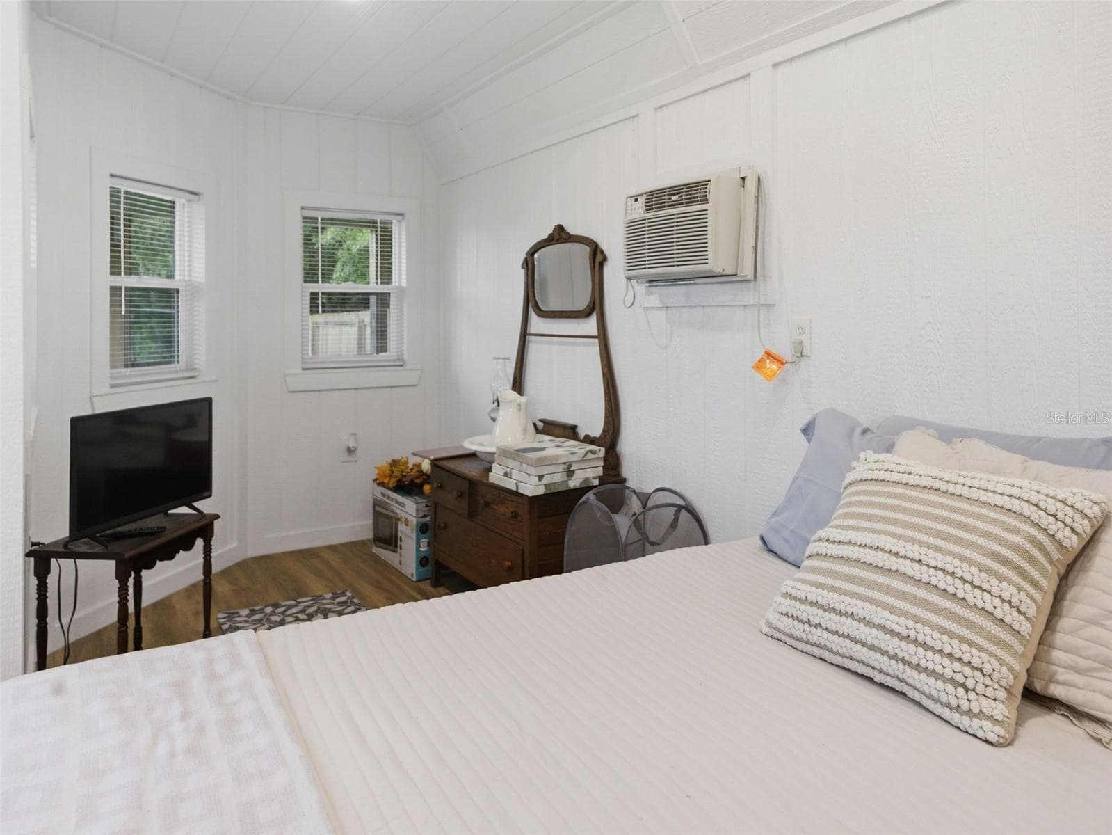 Single Family Residence at 334 7TH WAY, INTERLACHEN, photo 29 of 37