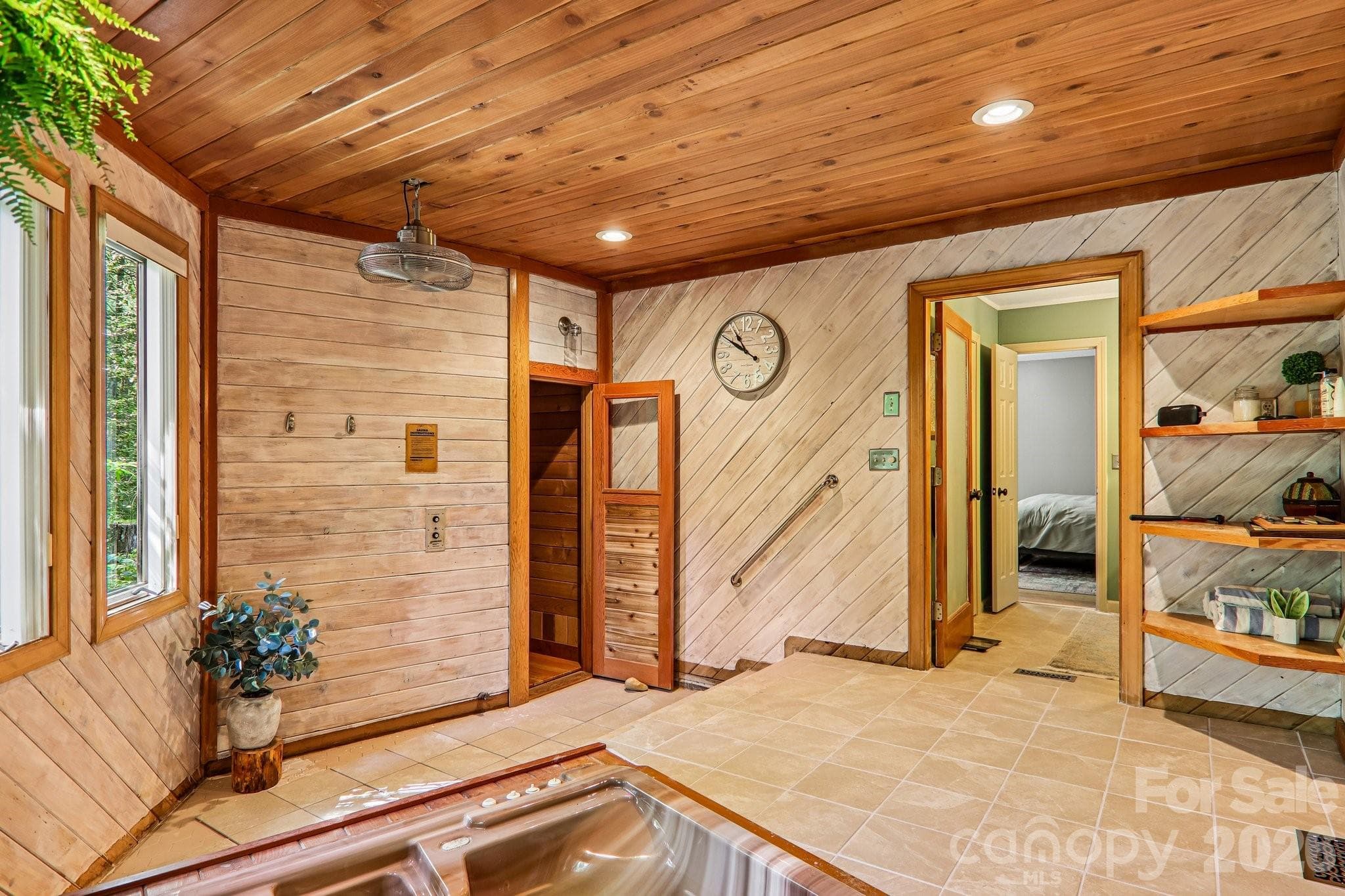 Sauna - Hendersonville
