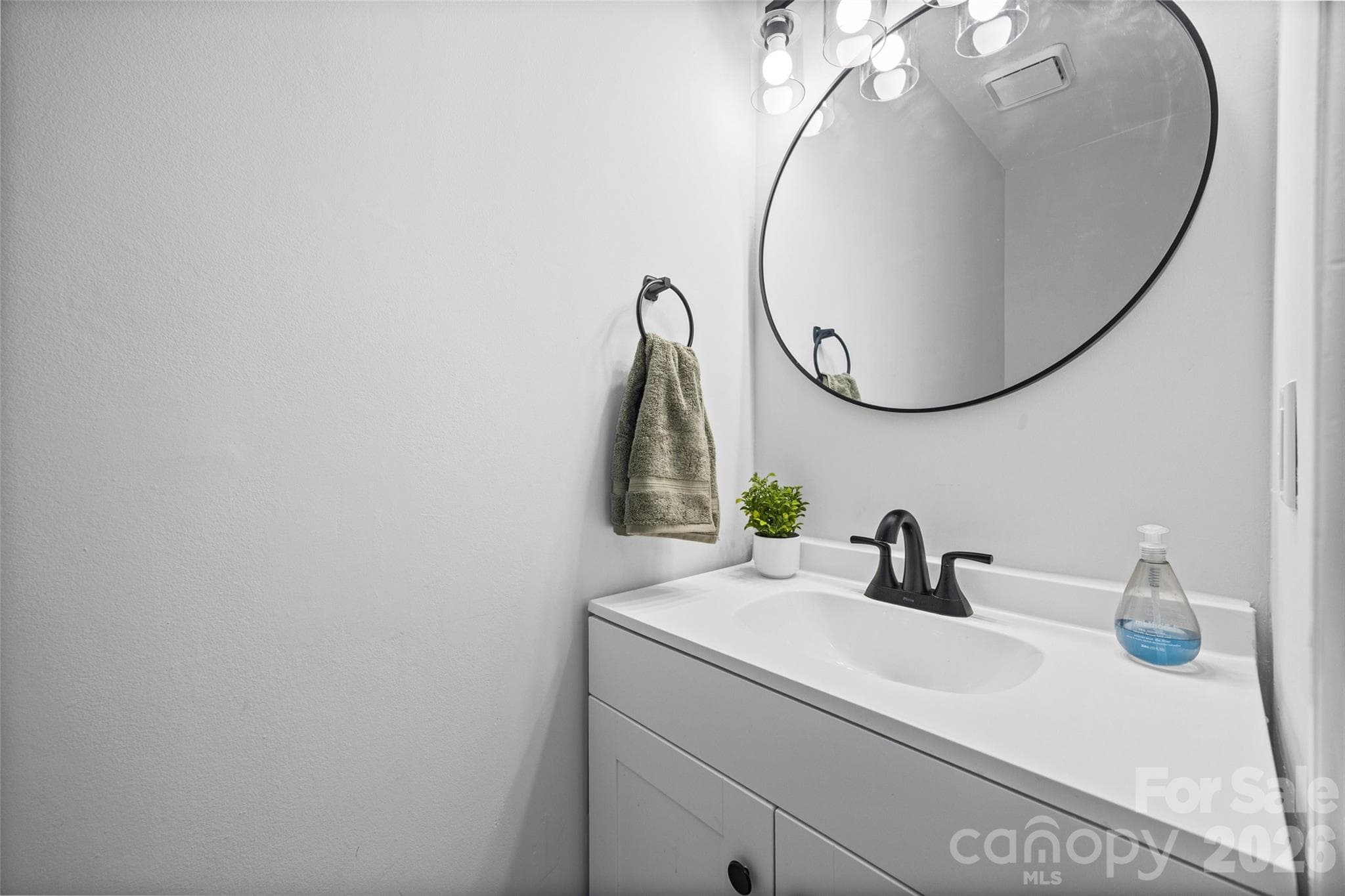 Condominium at 505 Heritage Parkway, Fort Mill, photo 15 of 37