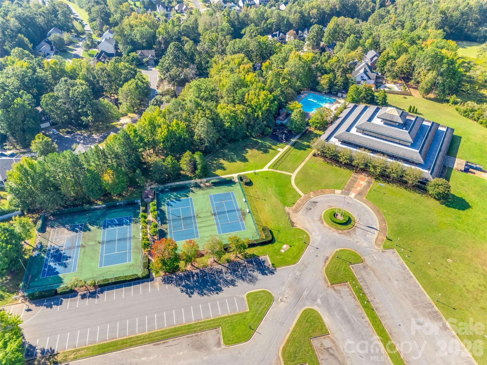Condominium at 505 Heritage Parkway, Fort Mill, photo 36 of 37