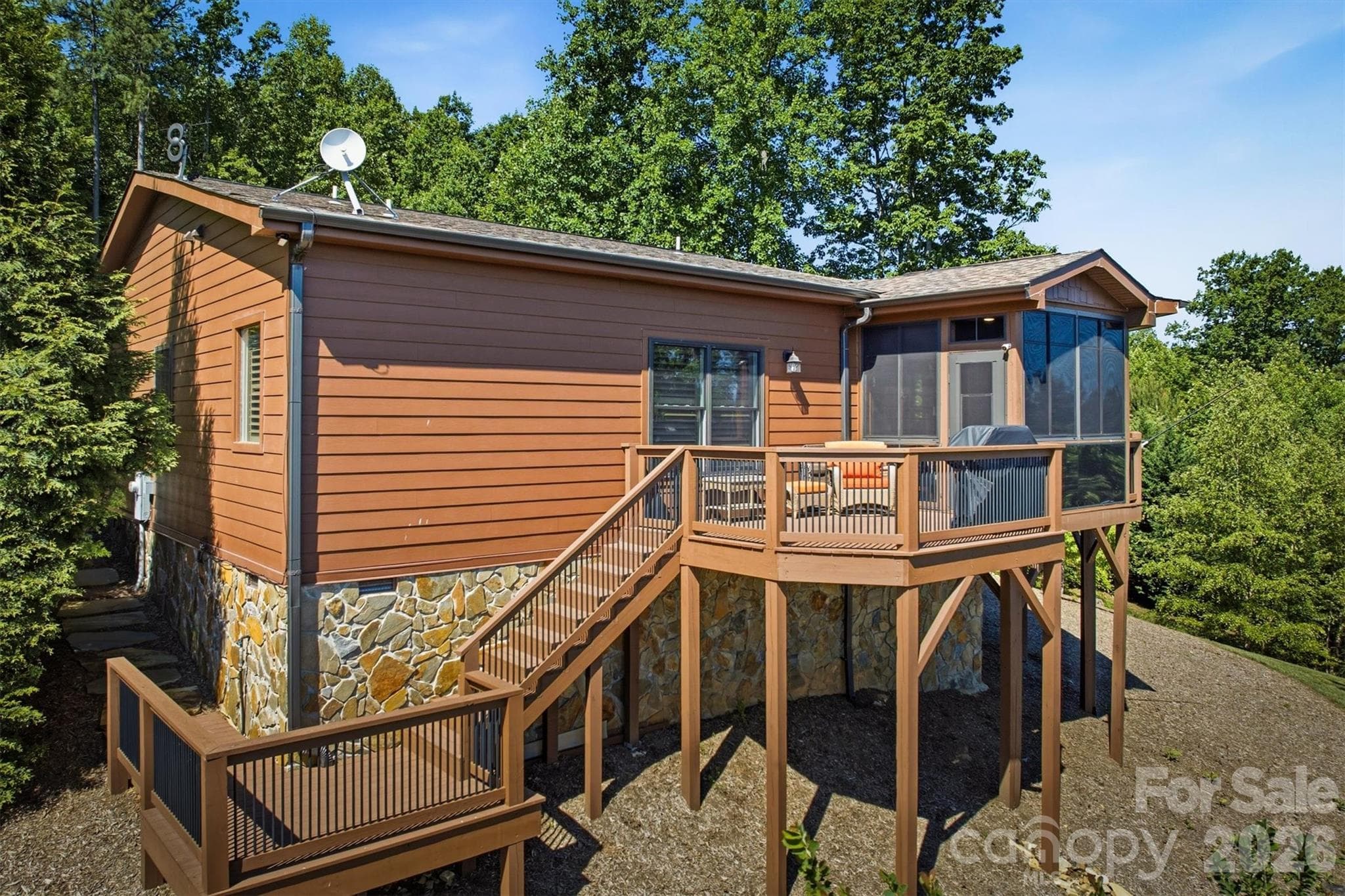 New Back Deck off Screened Porch - 315 Lakeview Trail, Nebo
