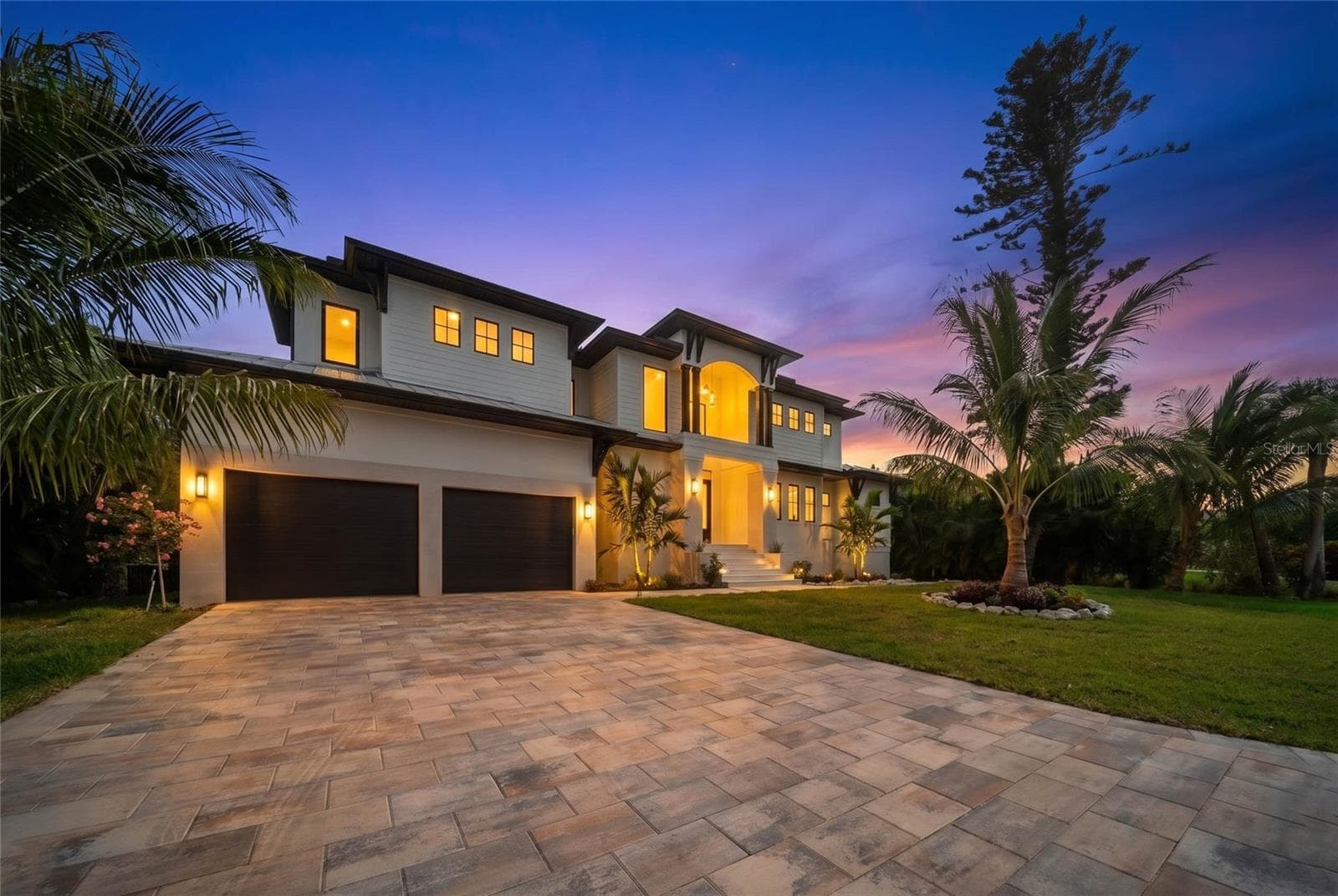 Single Family Residence at 626 BUTTONWOOD DR, LONGBOAT KEY, photo 3 of 91