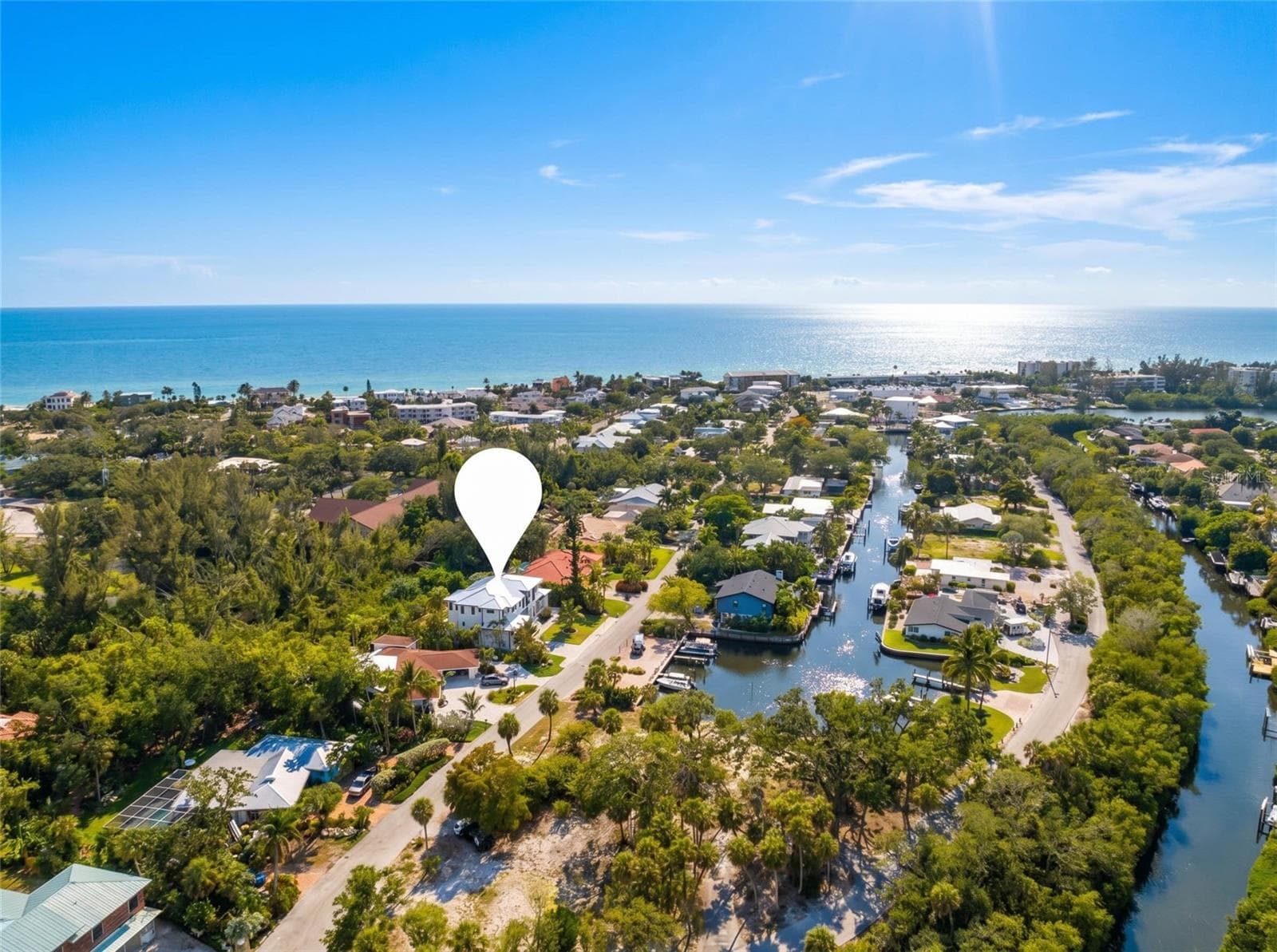 Single Family Residence at 626 BUTTONWOOD DR, LONGBOAT KEY, photo 14 of 91