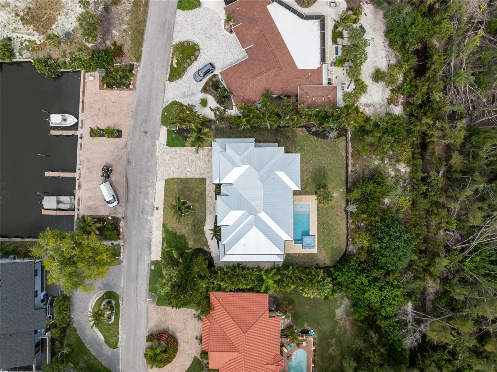 Single Family Residence at 626 BUTTONWOOD DR, LONGBOAT KEY, photo 23 of 91
