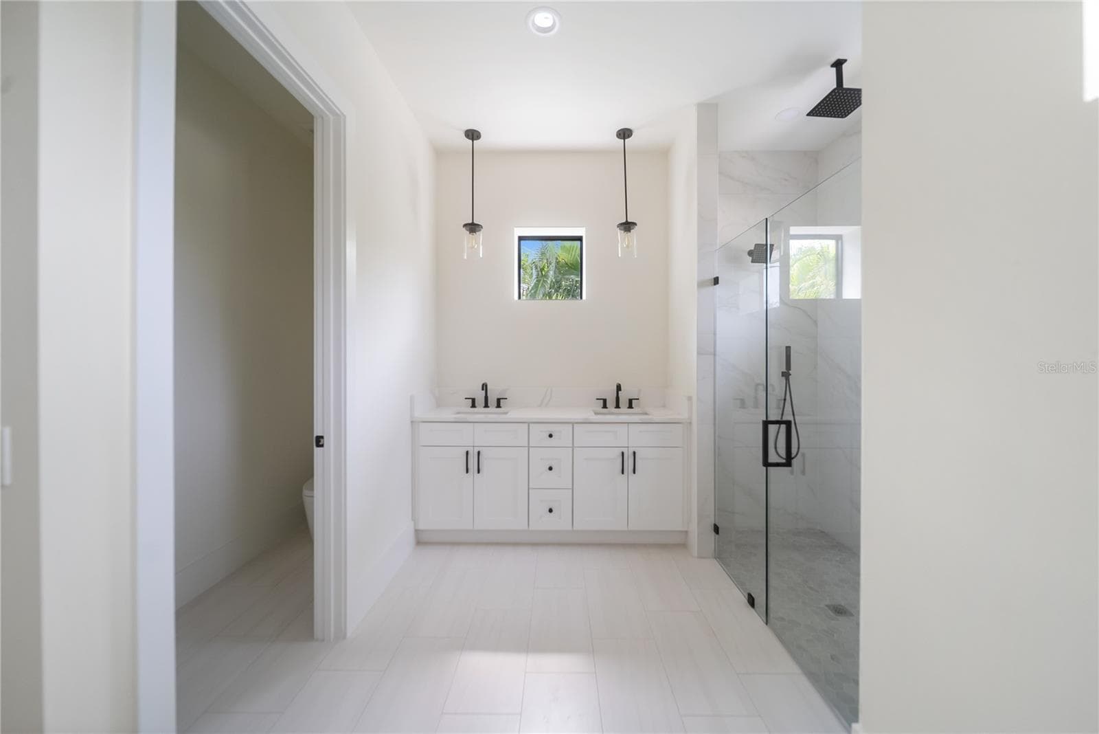 Single Family Residence at 626 BUTTONWOOD DR, LONGBOAT KEY, photo 35 of 91