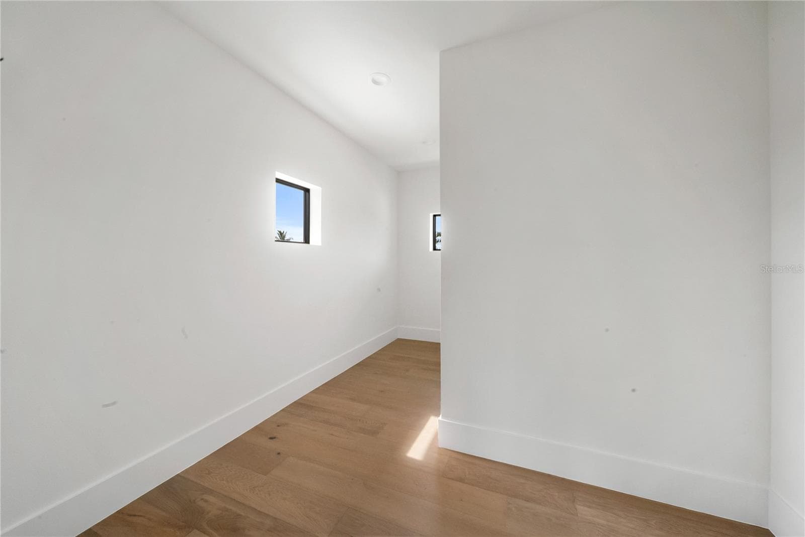 Single Family Residence at 626 BUTTONWOOD DR, LONGBOAT KEY, photo 59 of 91