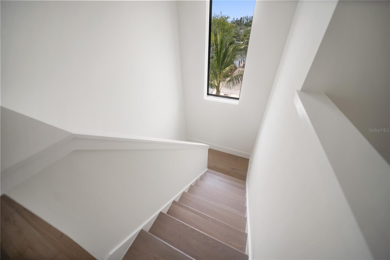 Single Family Residence at 626 BUTTONWOOD DR, LONGBOAT KEY, photo 65 of 91
