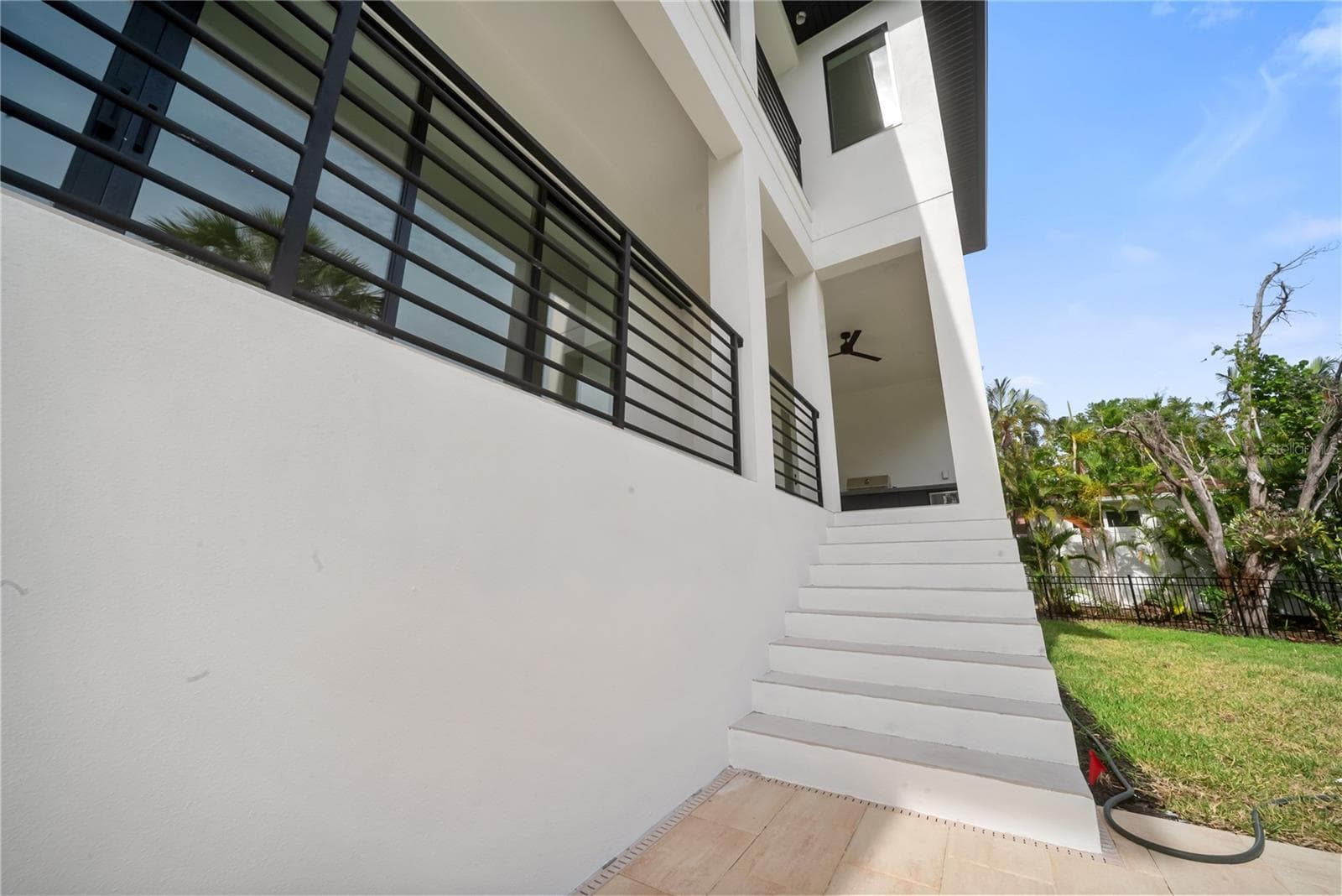 Single Family Residence at 626 BUTTONWOOD DR, LONGBOAT KEY, photo 74 of 91