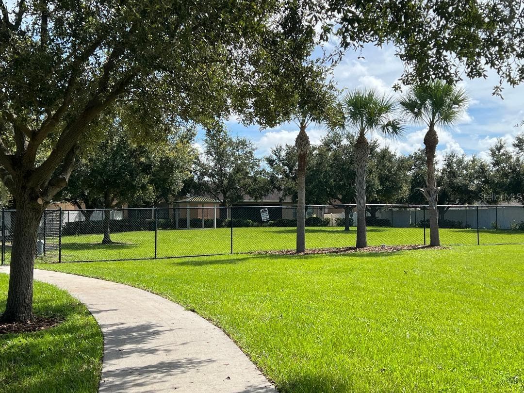 Single Family Residence at 7514 FOREST MERE DR, RIVERVIEW, photo 51 of 55