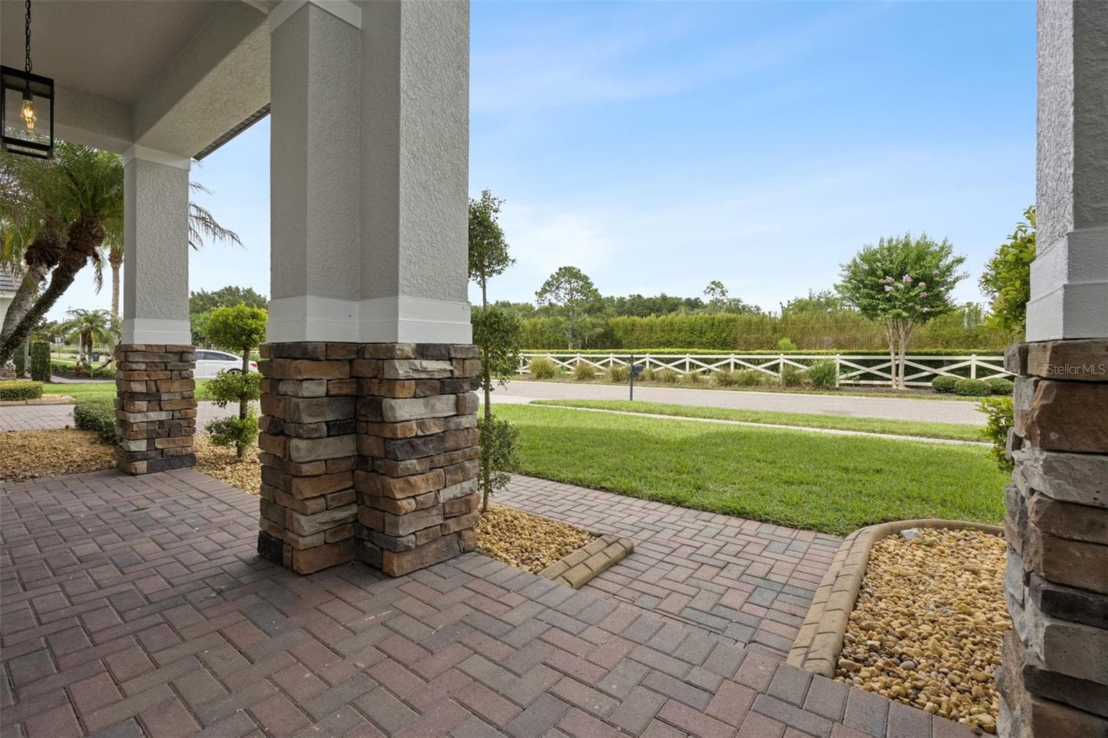 Single Family Residence at 1812 LAKE ROBERTS LANDING DR, WINTER GARDEN, photo 2 of 69