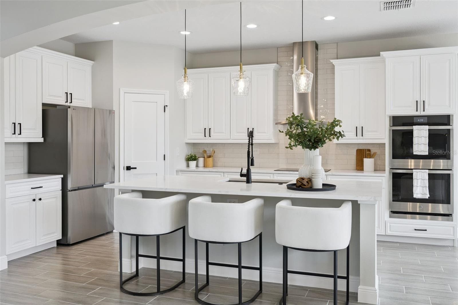 Single Family Residence at 1812 LAKE ROBERTS LANDING DR, WINTER GARDEN, photo 16 of 69