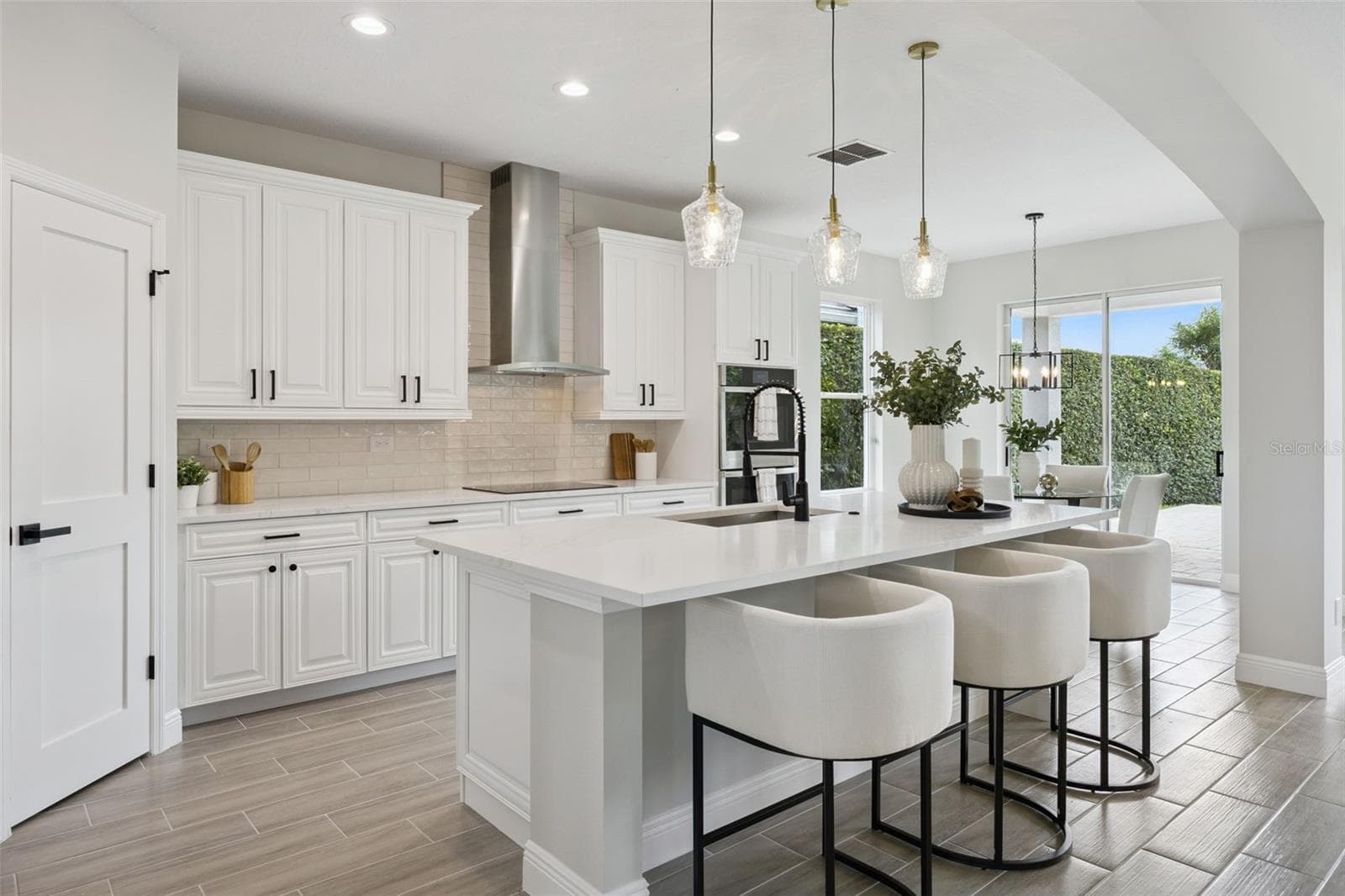 Single Family Residence at 1812 LAKE ROBERTS LANDING DR, WINTER GARDEN, photo 17 of 69