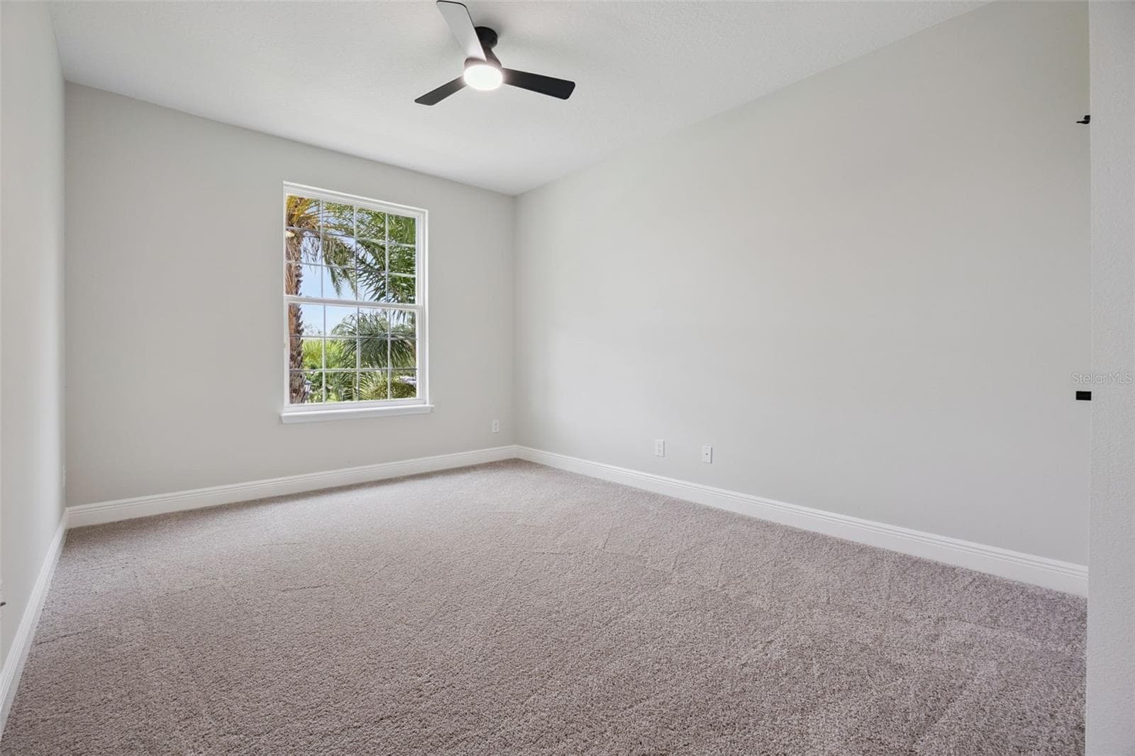 Single Family Residence at 1812 LAKE ROBERTS LANDING DR, WINTER GARDEN, photo 47 of 69