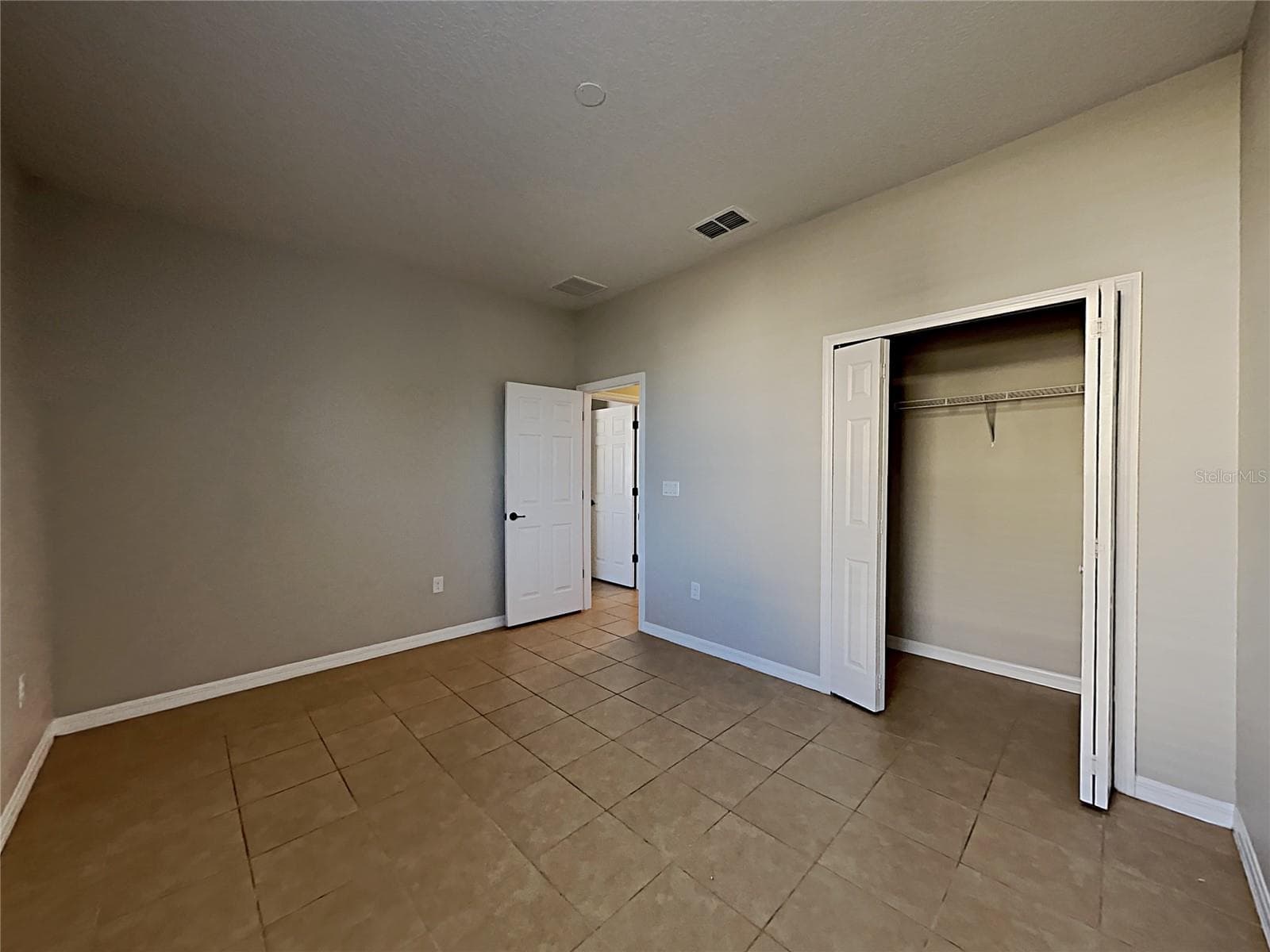 Single Family Residence at 1328 ARONIMINIK DR, MOUNT DORA, photo 17 of 22