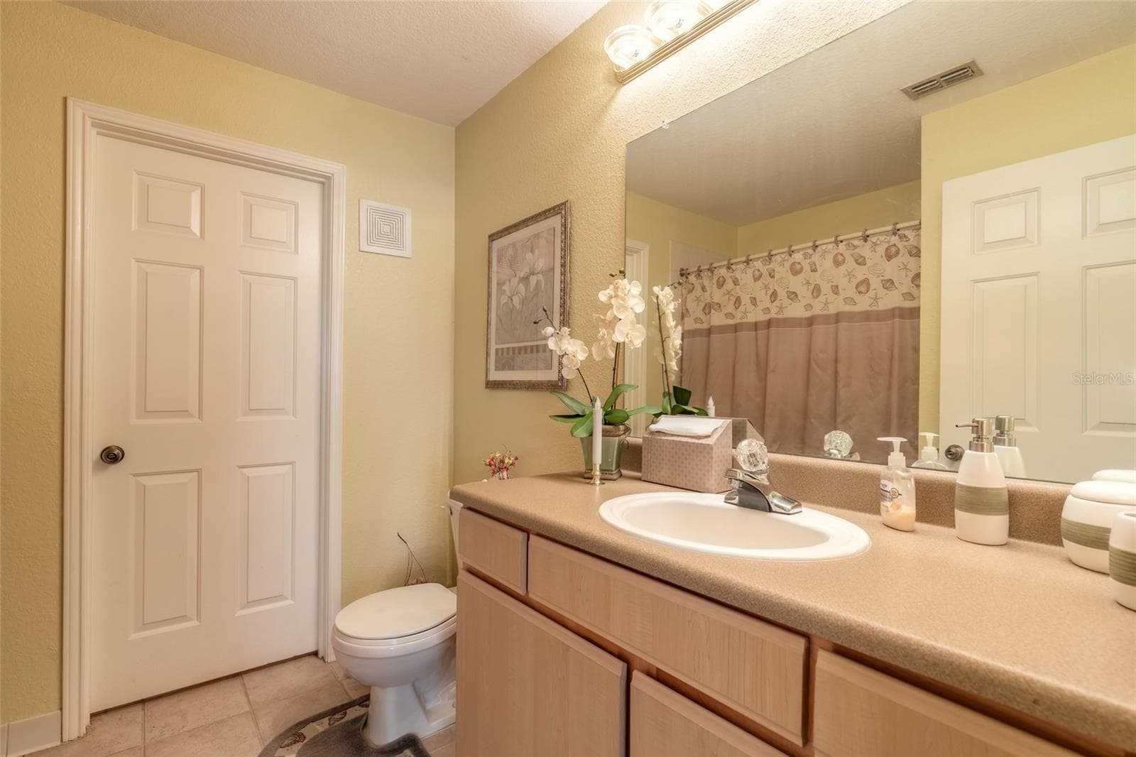 Condominium at 940 VILLAGE TRL #2-208, PORT ORANGE, photo 17 of 36